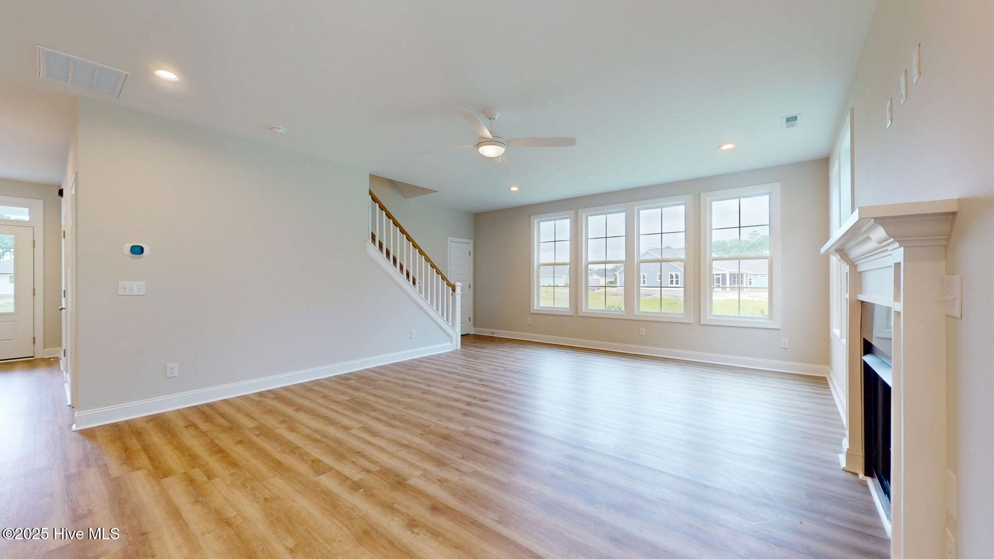 1007 Exeter Place Property Photo 9