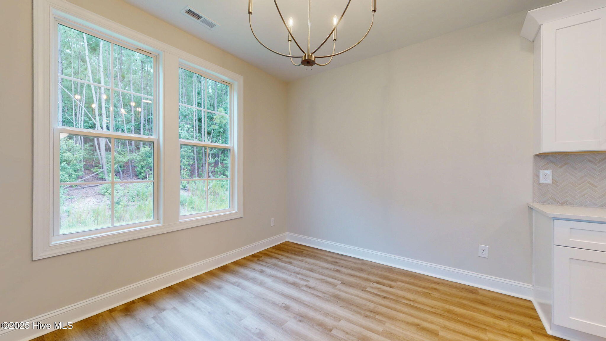 1007 Exeter Place Property Photo 14