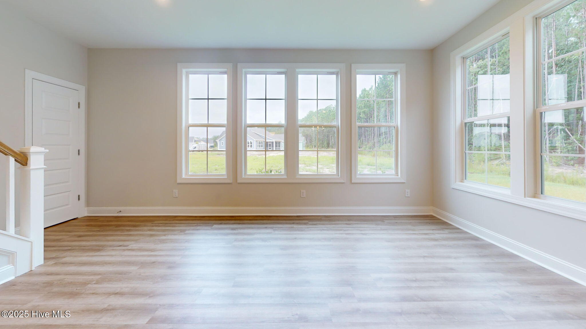 1007 Exeter Place Property Photo 15