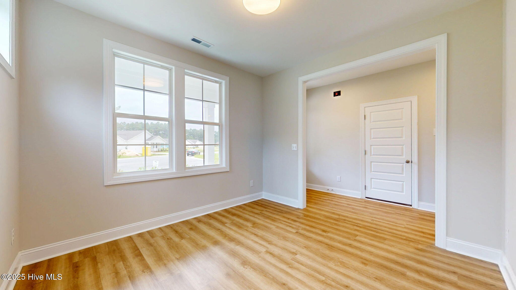 1007 Exeter Place Property Photo 23