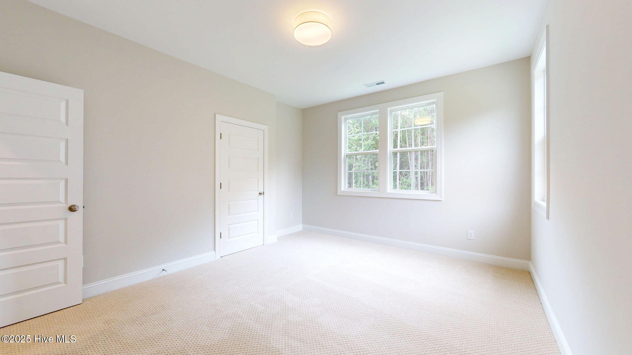 1007 Exeter Place Property Photo 25