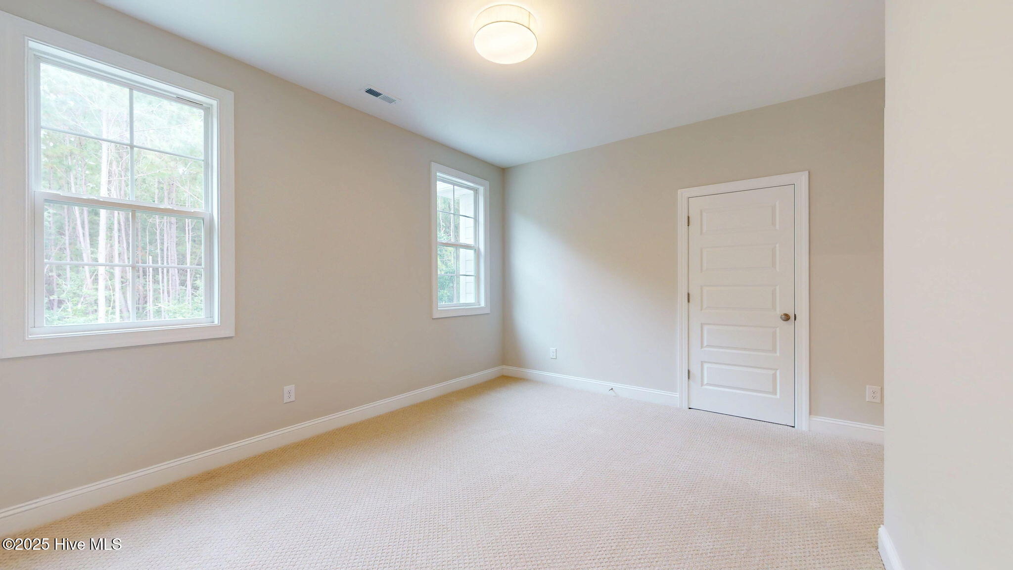 1007 Exeter Place Property Photo 29