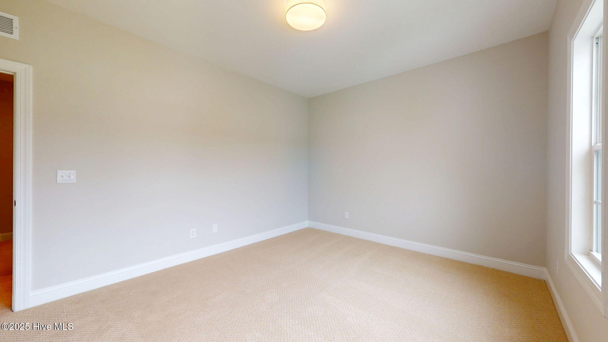 1007 Exeter Place Property Photo 30