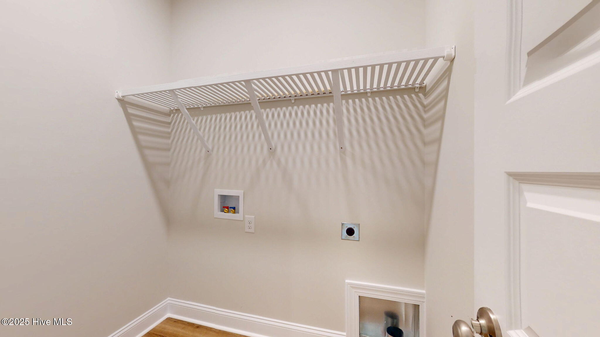 1007 Exeter Place Property Photo 35