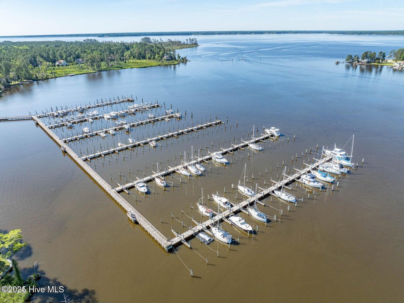 609 Pamlico River Drive Property Photo 18