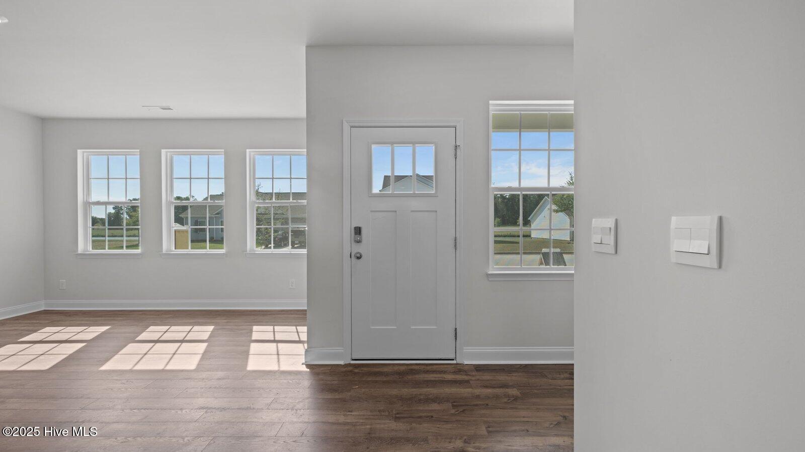 513 Lake Tyler Drive Property Photo 6