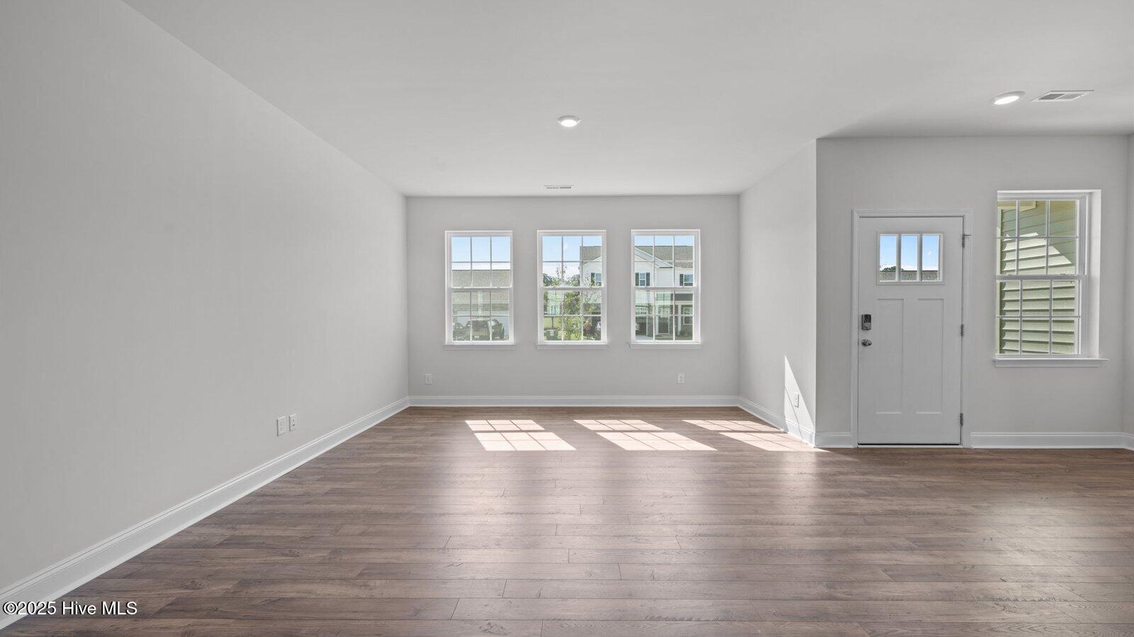 513 Lake Tyler Drive Property Photo 8