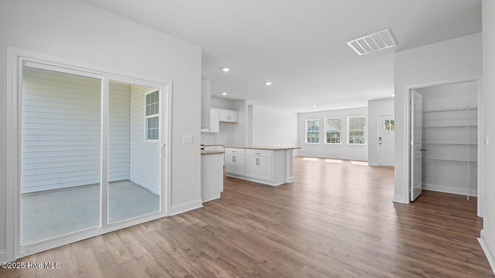 513 Lake Tyler Drive Property Photo 15