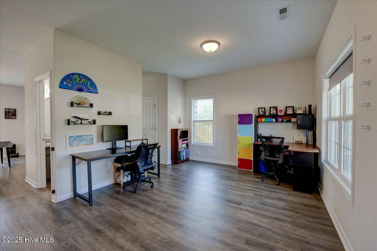 112 Mccabe Court Property Photo 6