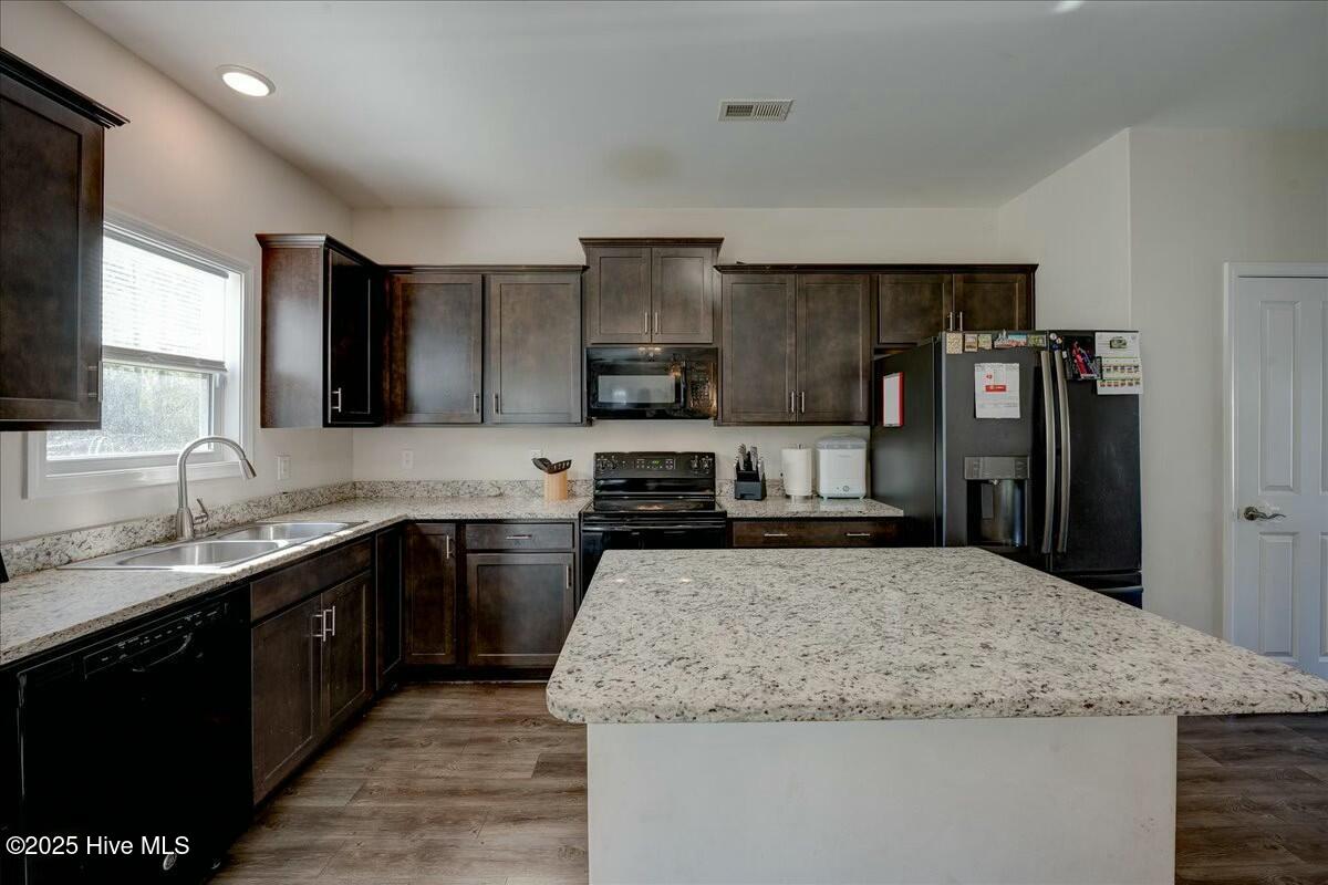 112 Mccabe Court Property Photo 10