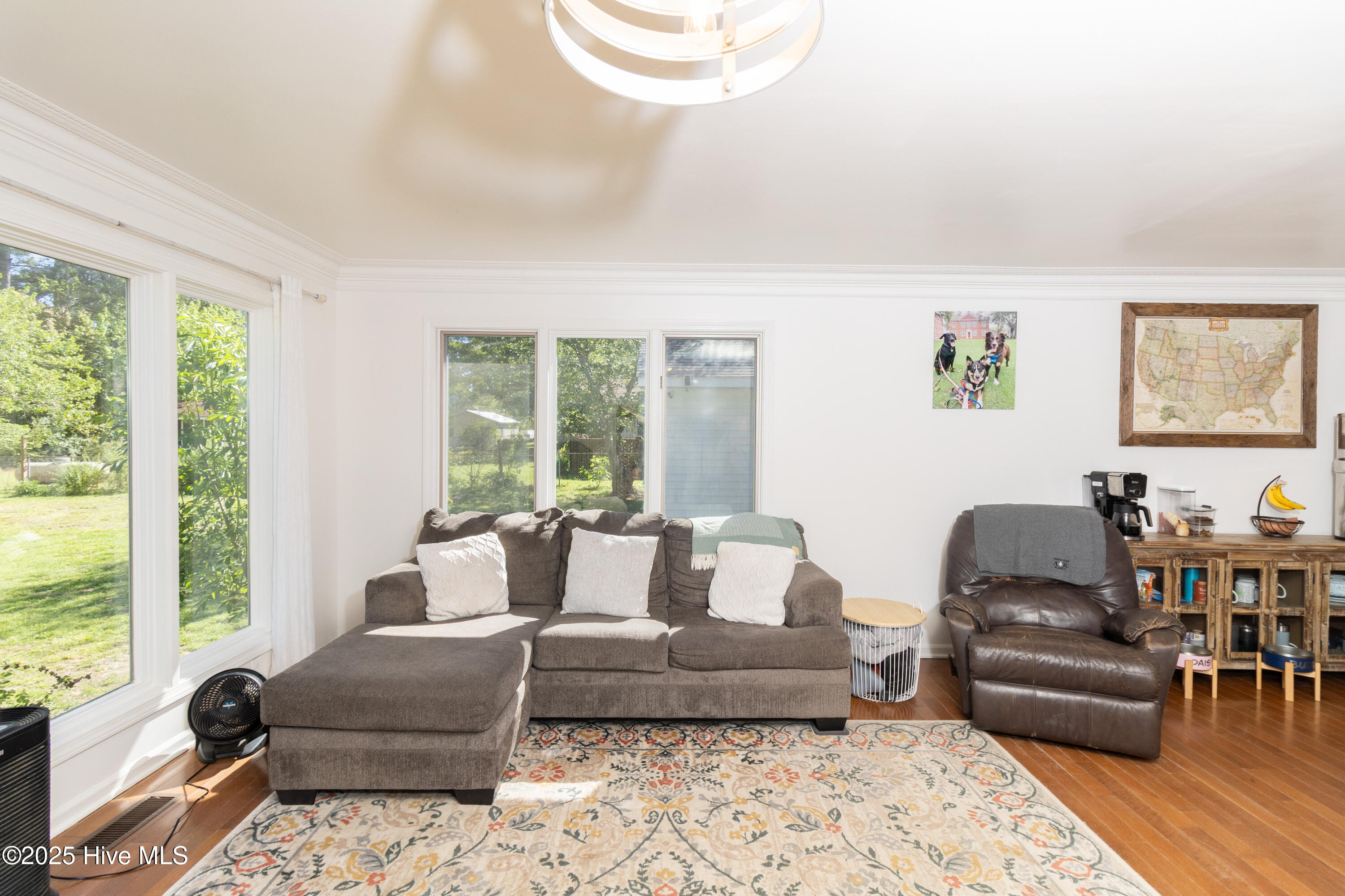 206 Robin Lane Property Photo 15