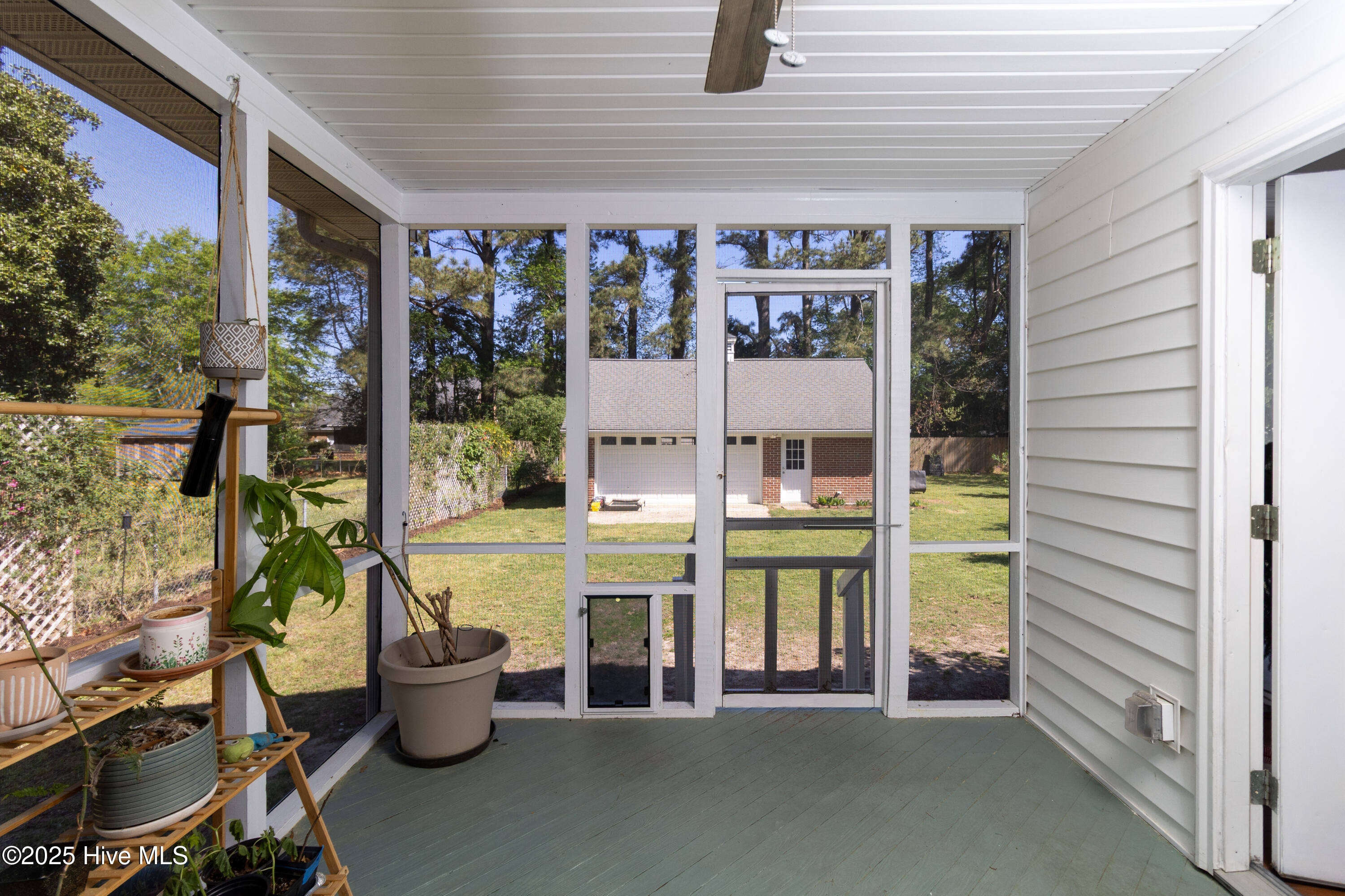 206 Robin Lane Property Photo 34
