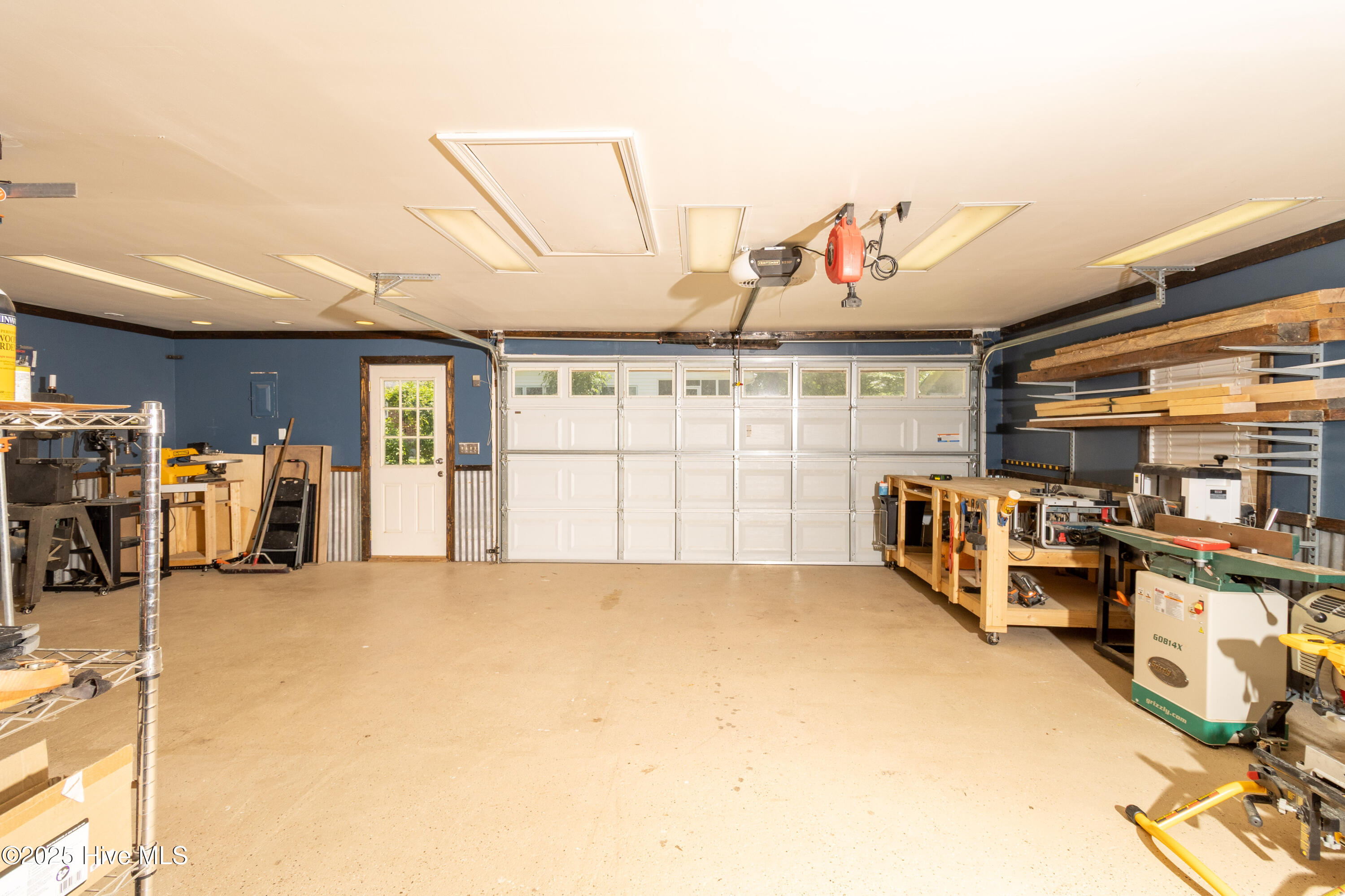 206 Robin Lane Property Photo 44