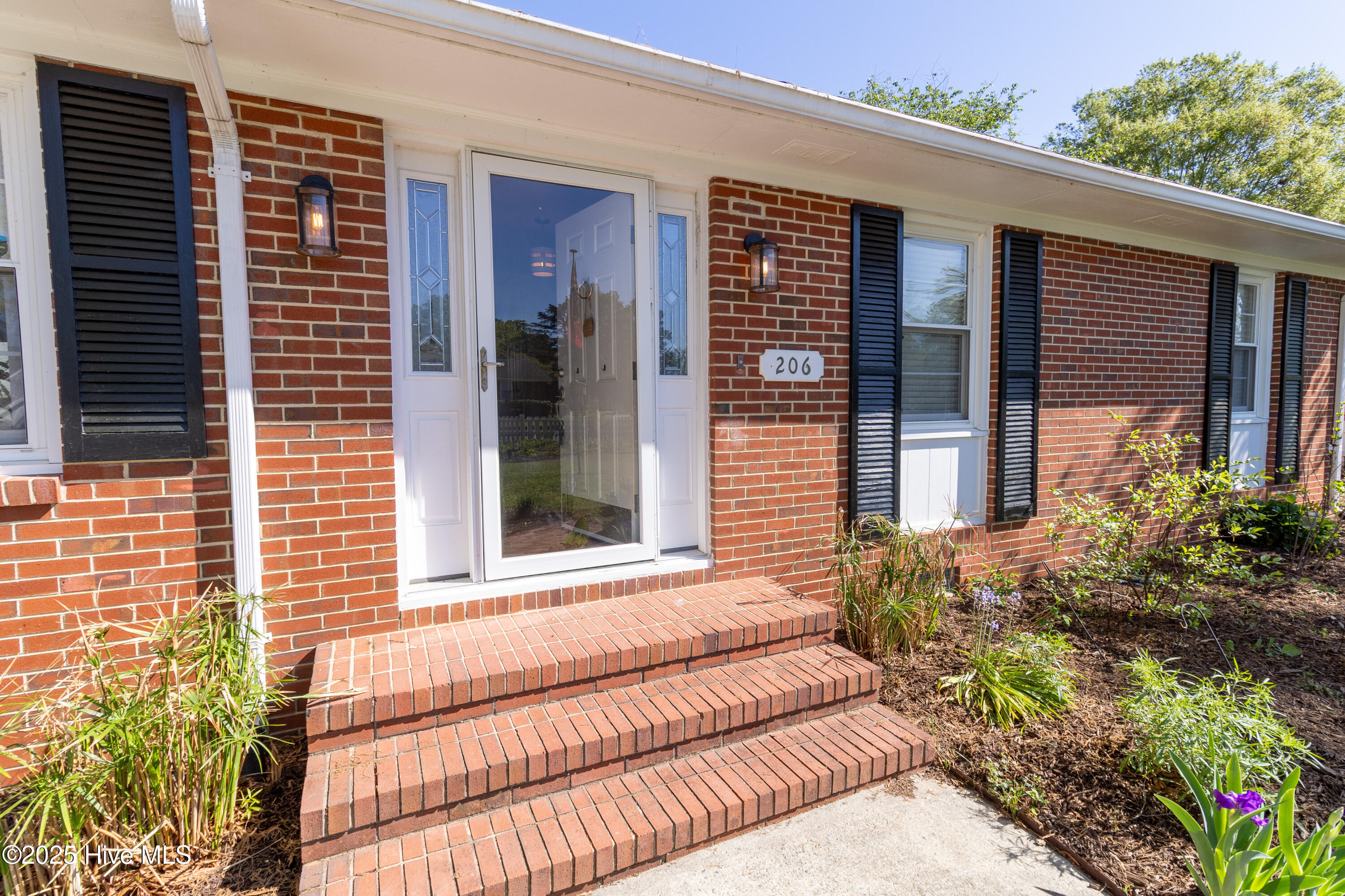 206 Robin Lane Property Photo 48