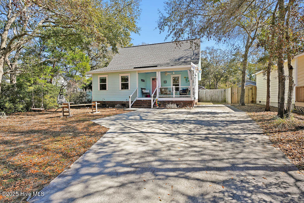 102 SW 23rd Street Property Photo 1
