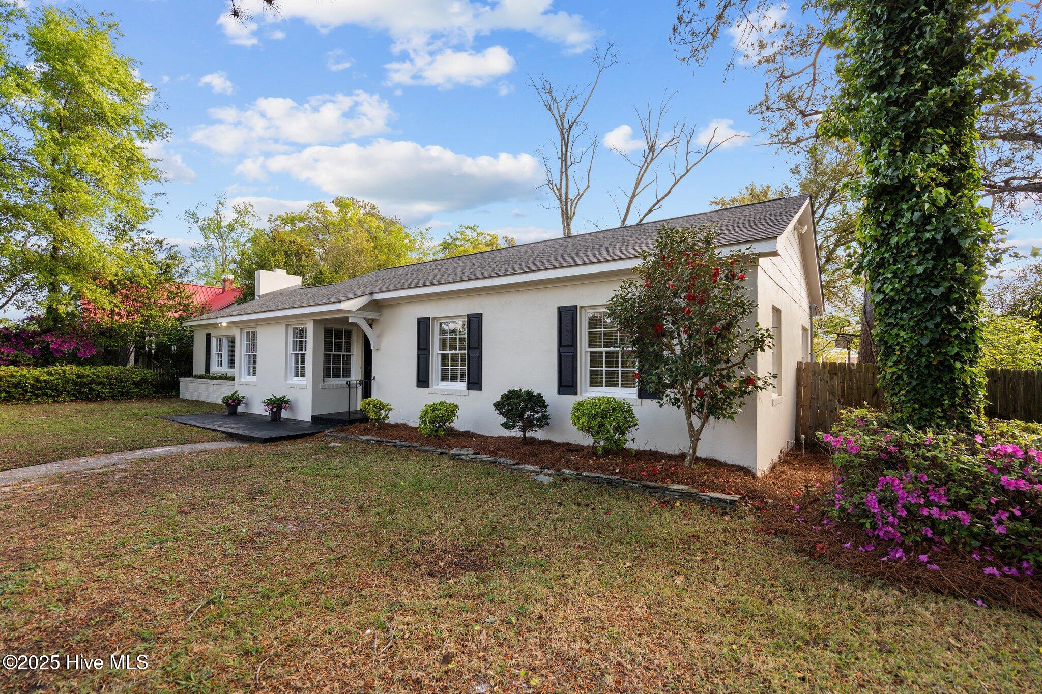 502 Thomas Avenue Property Photo