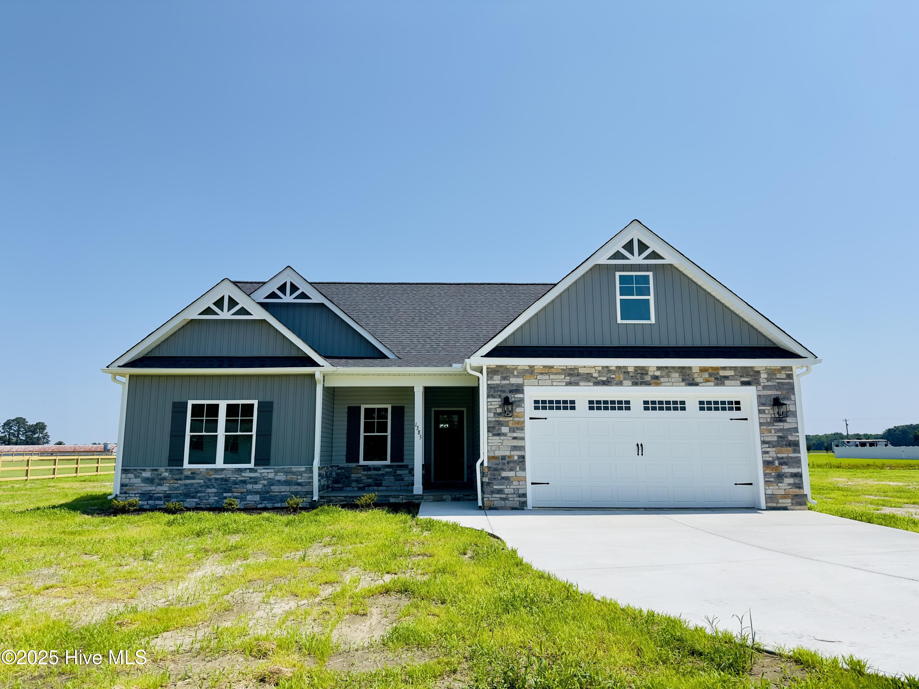 1385 Stoney Creek Church Road Property Photo 1