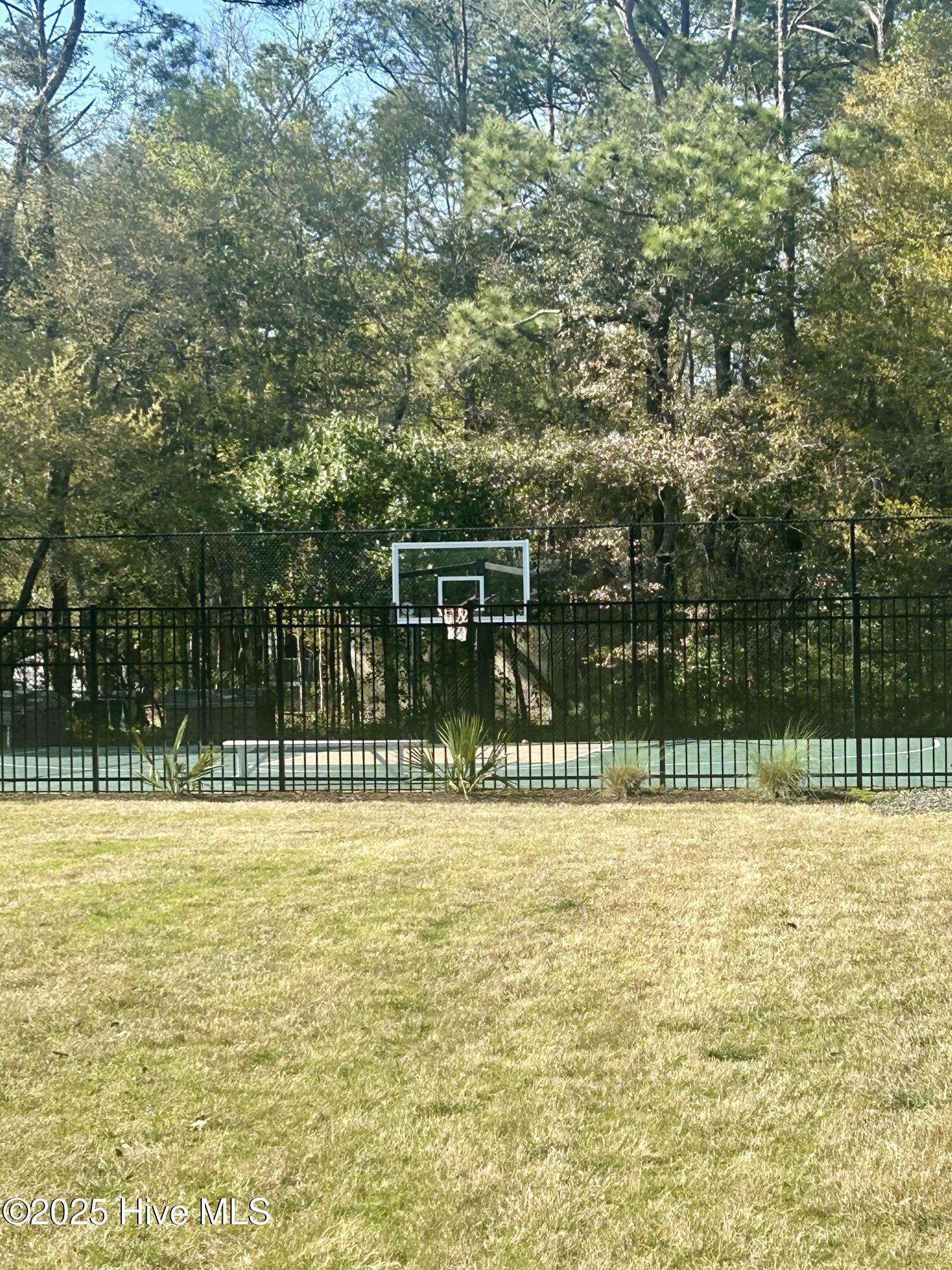 3275 Mooring Drive Property Photo 9