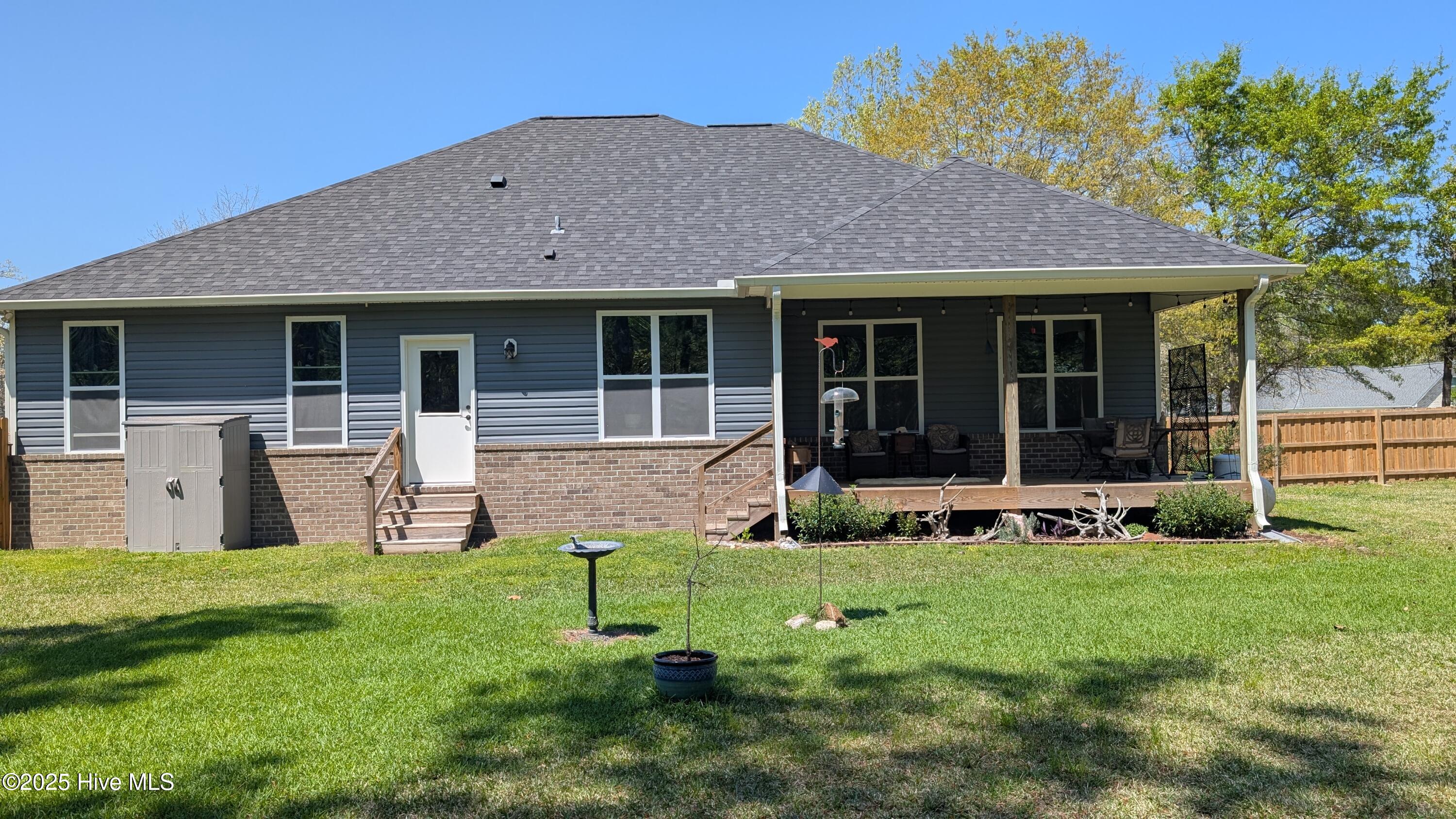 42 N Beatrice Drive Property Photo 4