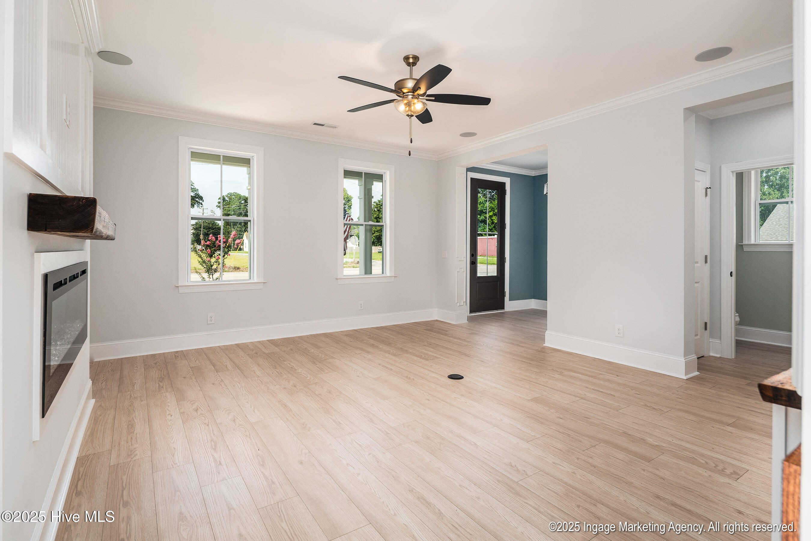 3846 West Wilson Street Property Photo 15