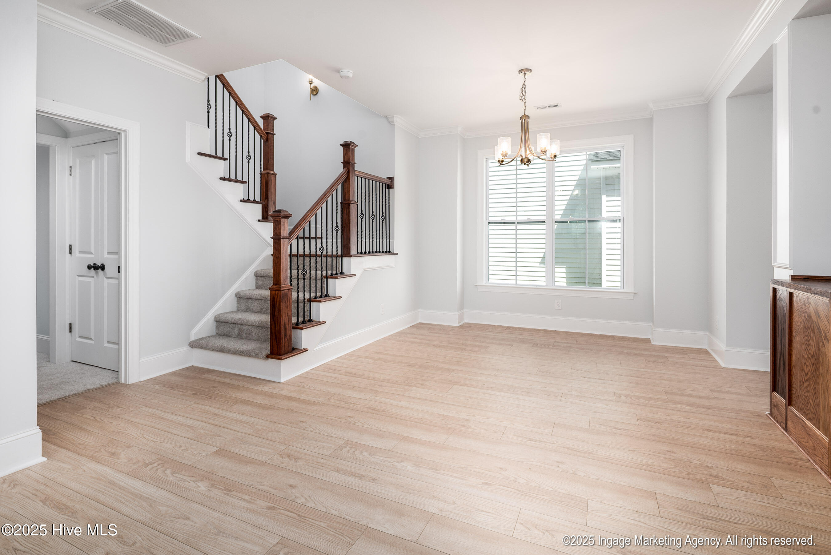 3846 West Wilson Street Property Photo 25