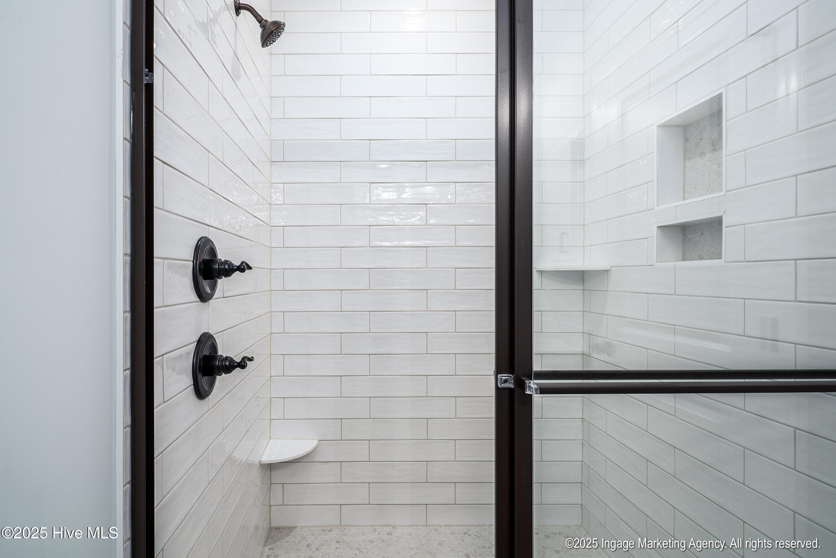 3846 West Wilson Street Property Photo 56