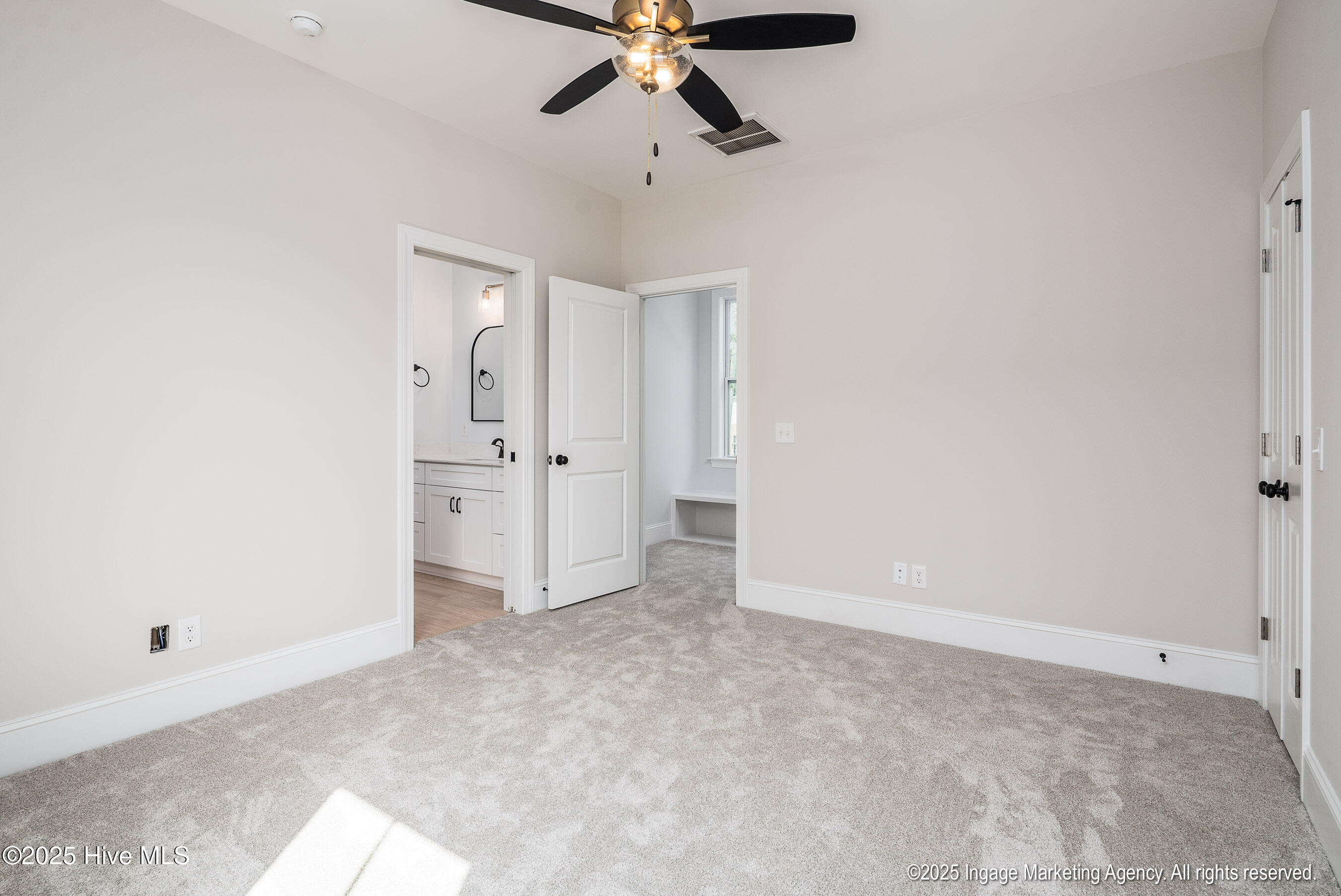 3846 West Wilson Street Property Photo 64