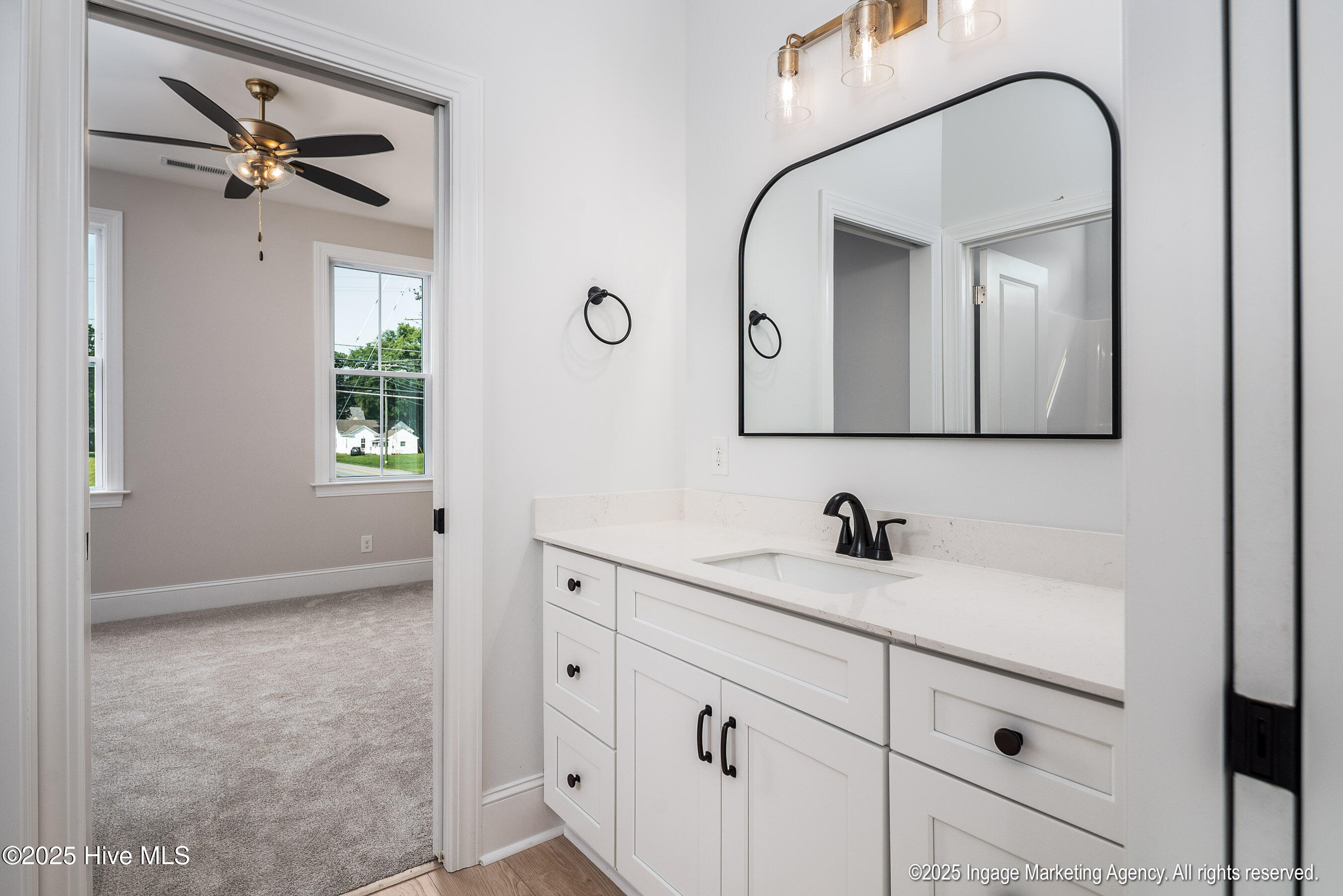 3846 West Wilson Street Property Photo 65