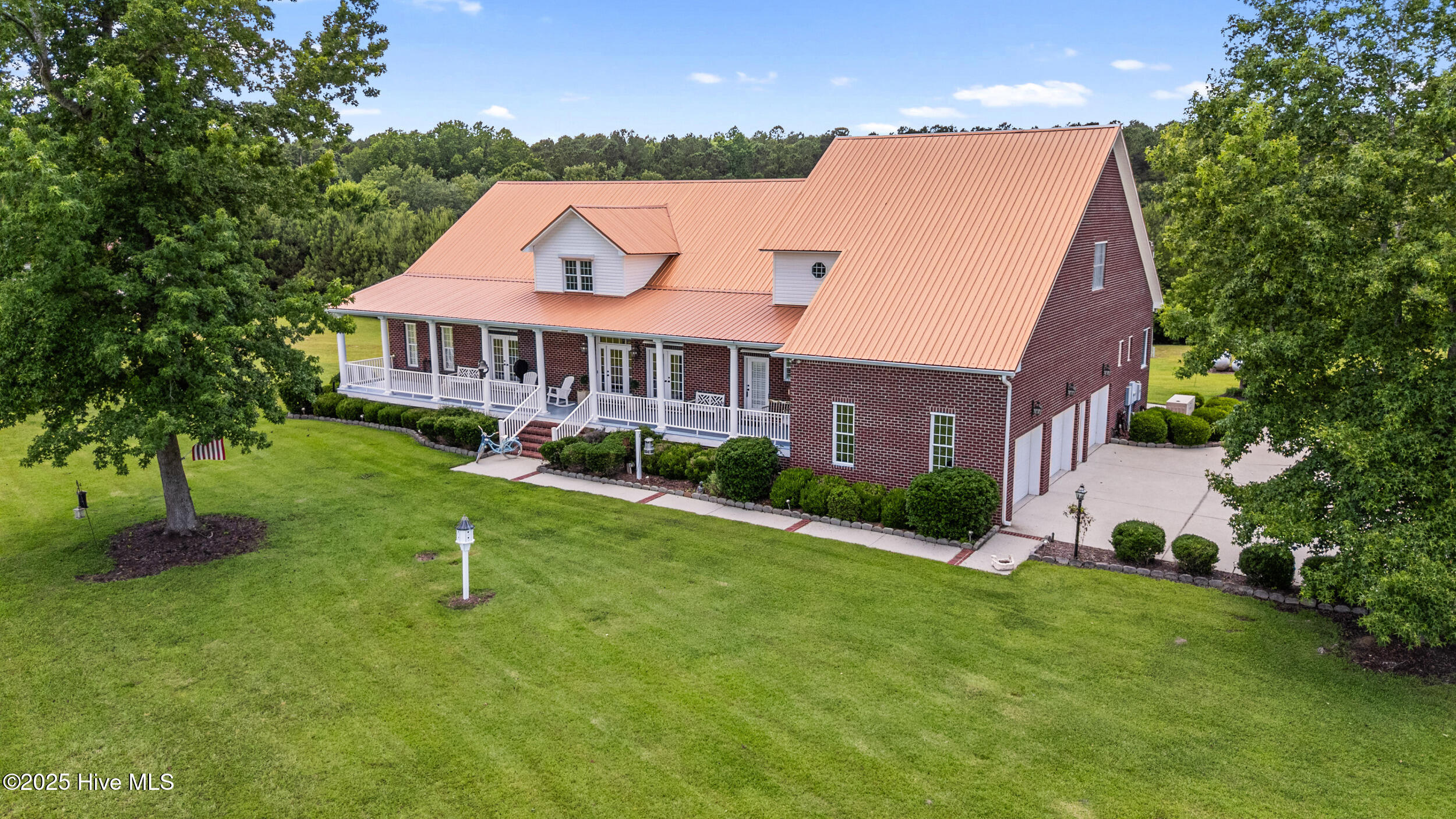 5370 Slocum Trail Property Photo 8