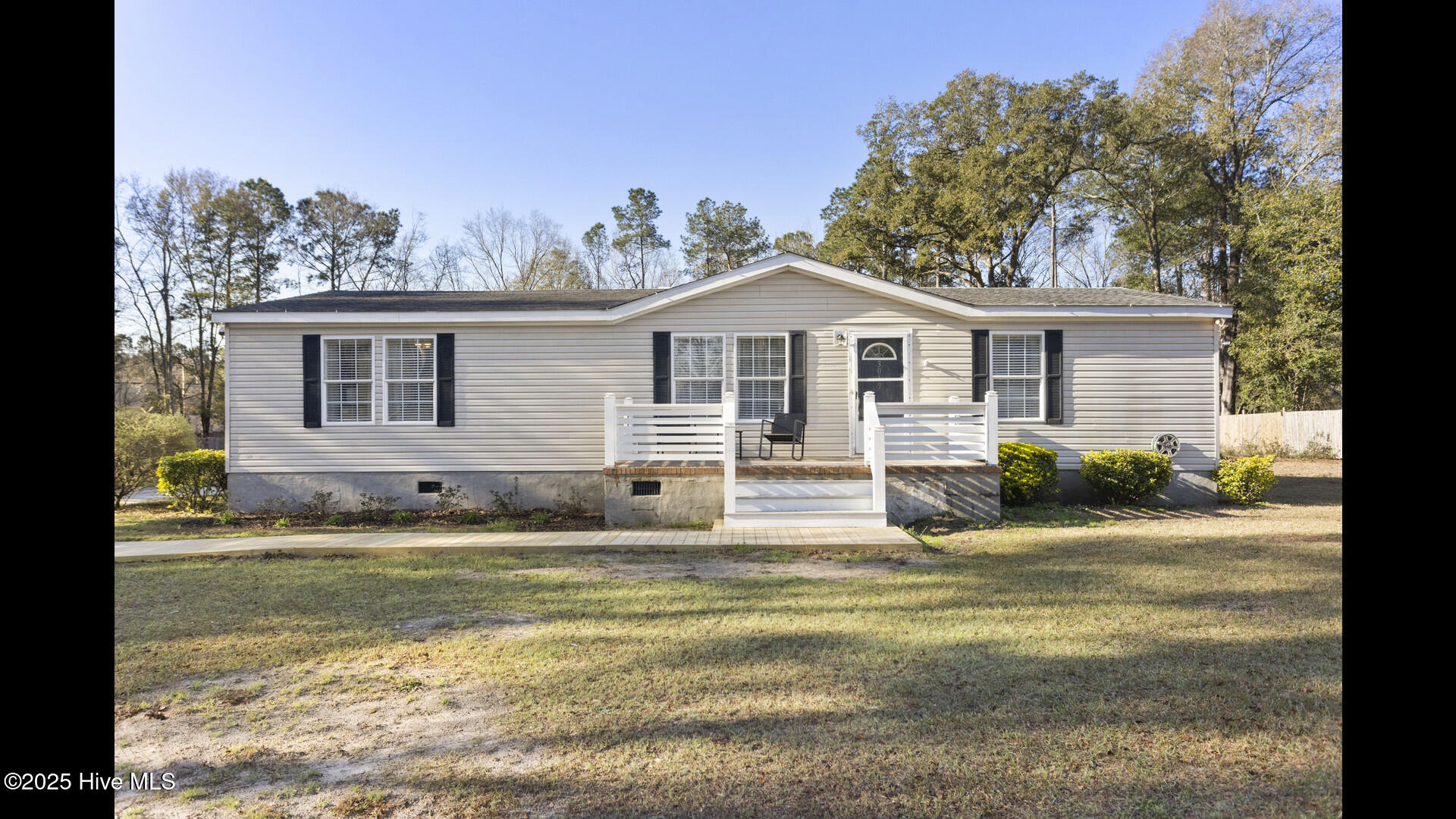 3019 Mt. Misery Road Property Photo 1