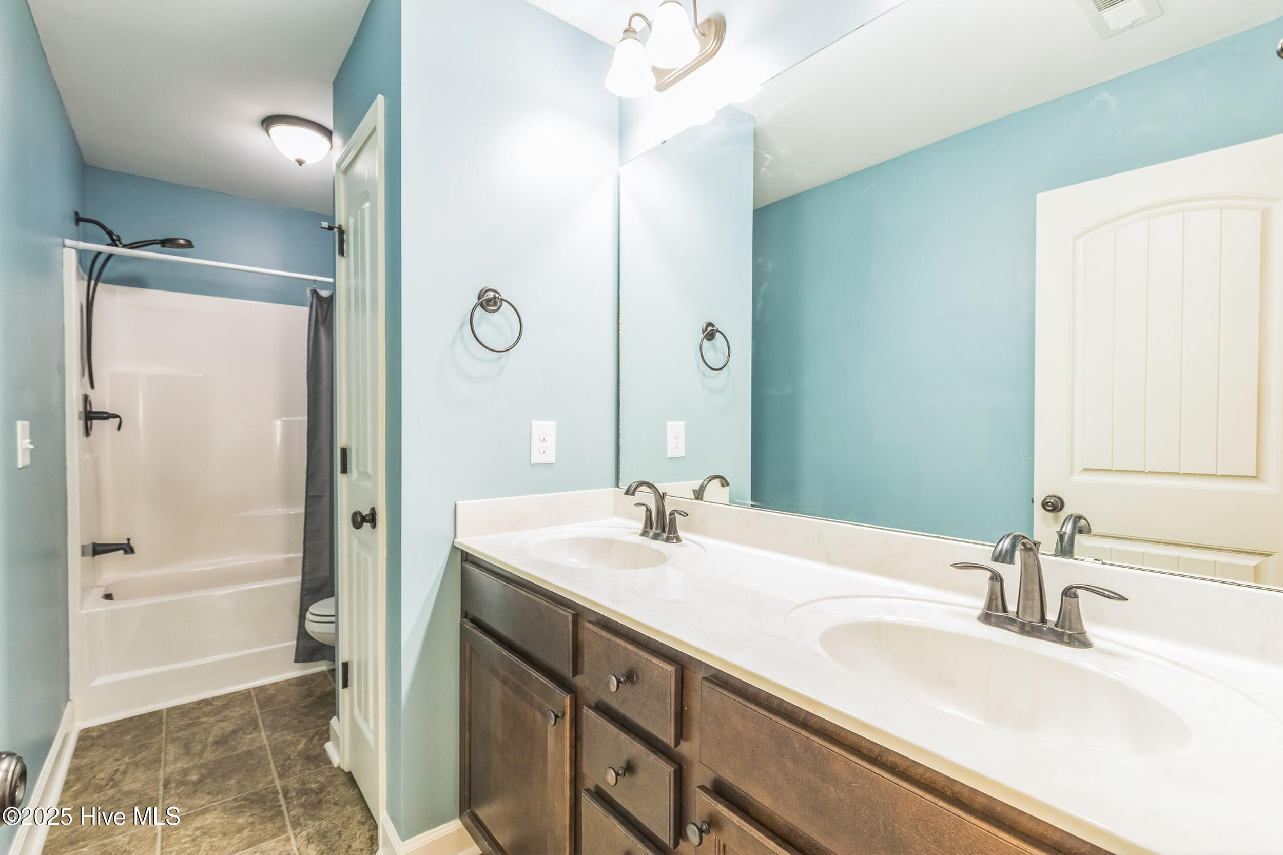 207 Ingram Fields Drive Property Photo 24