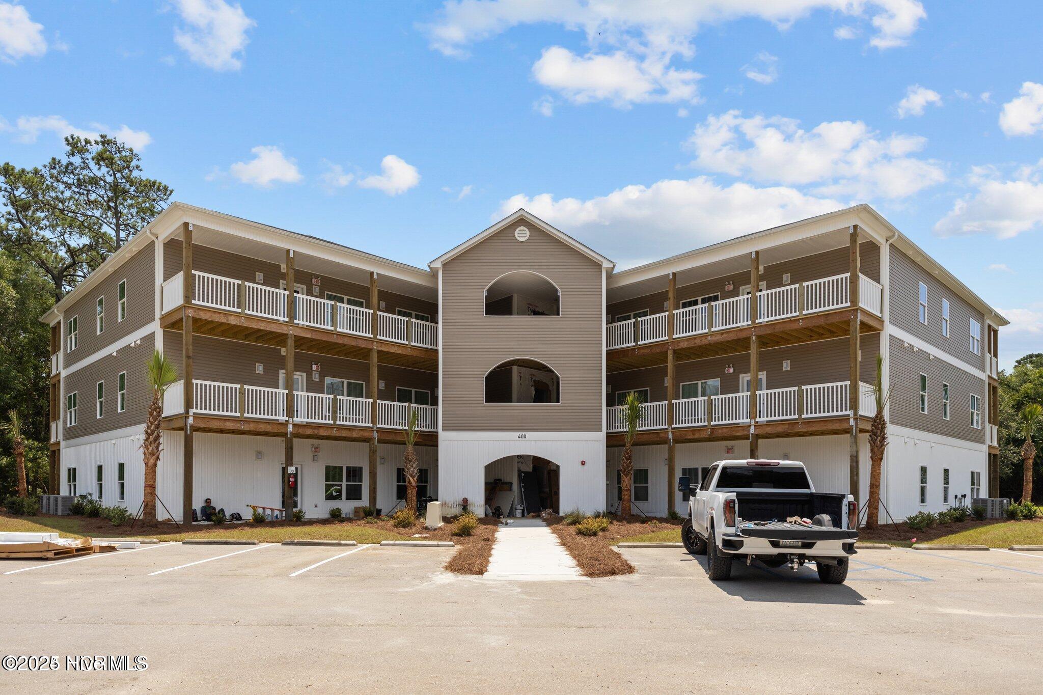 400 Lighthouse Lane B3 Property Photo