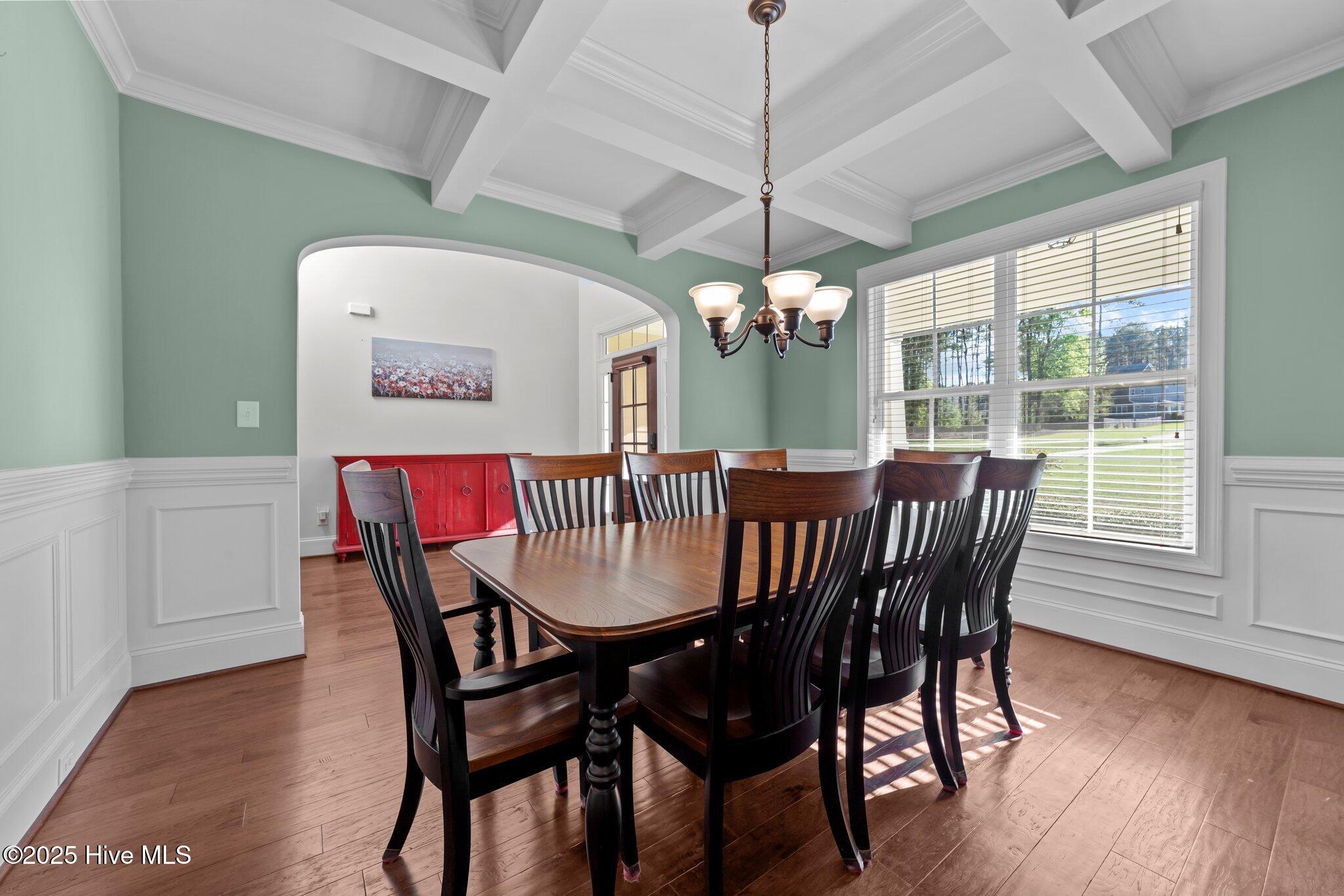 64 Thousand Oaks Court Property Photo 4