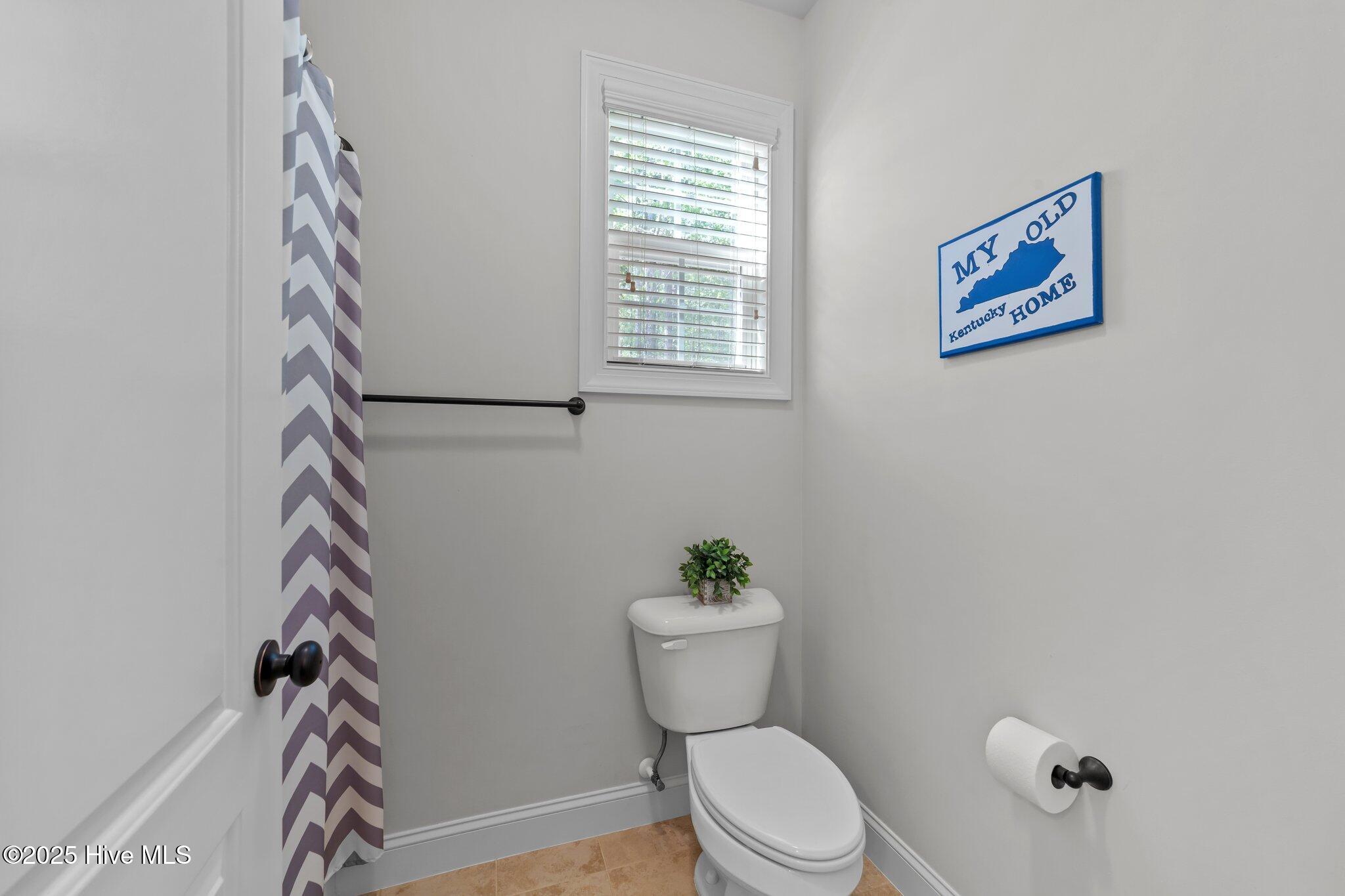 64 Thousand Oaks Court Property Photo 29