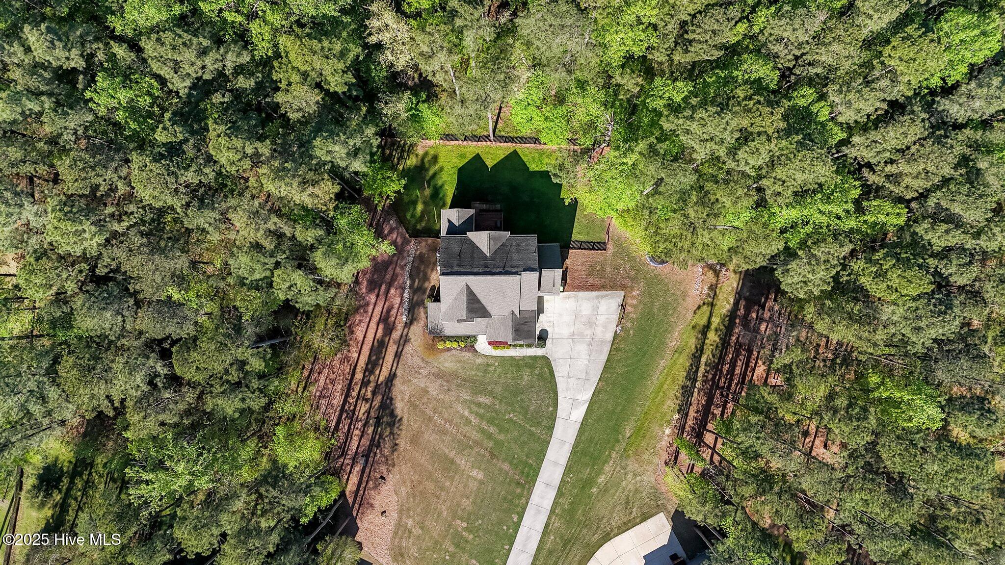 64 Thousand Oaks Court Property Photo 45