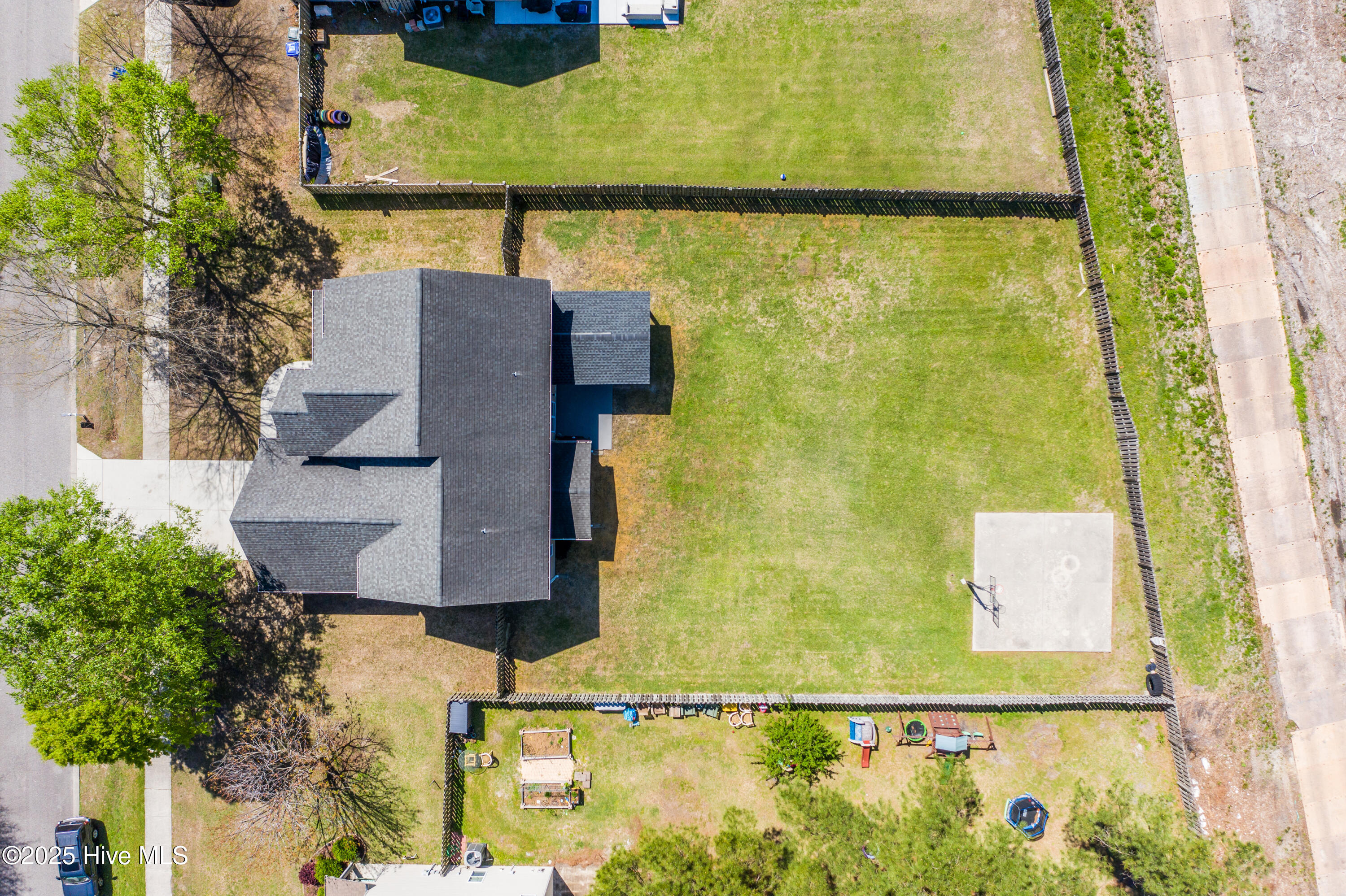 106 Pagoda Court Property Photo 45