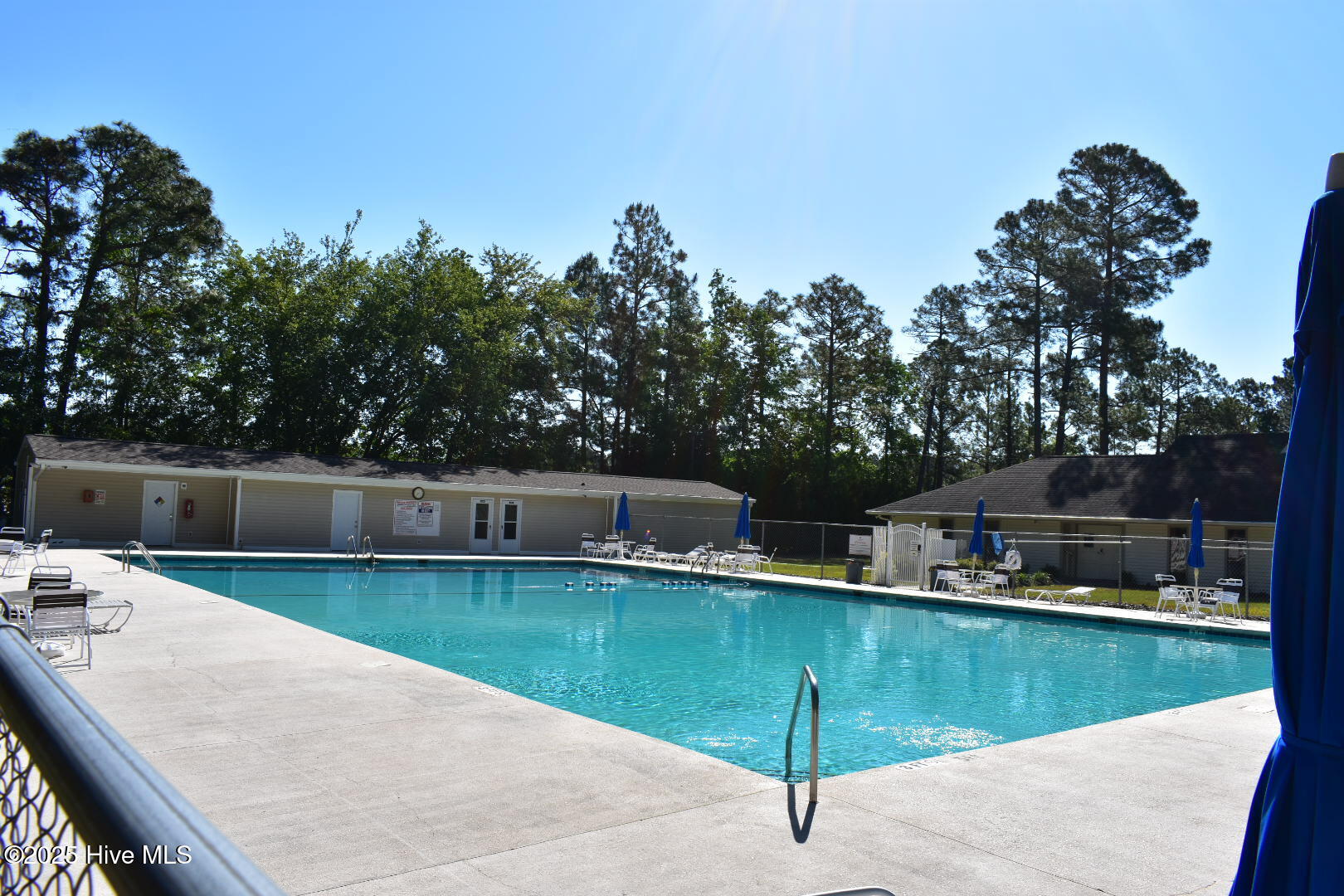 333 Pineknoll Drive Property Photo 10