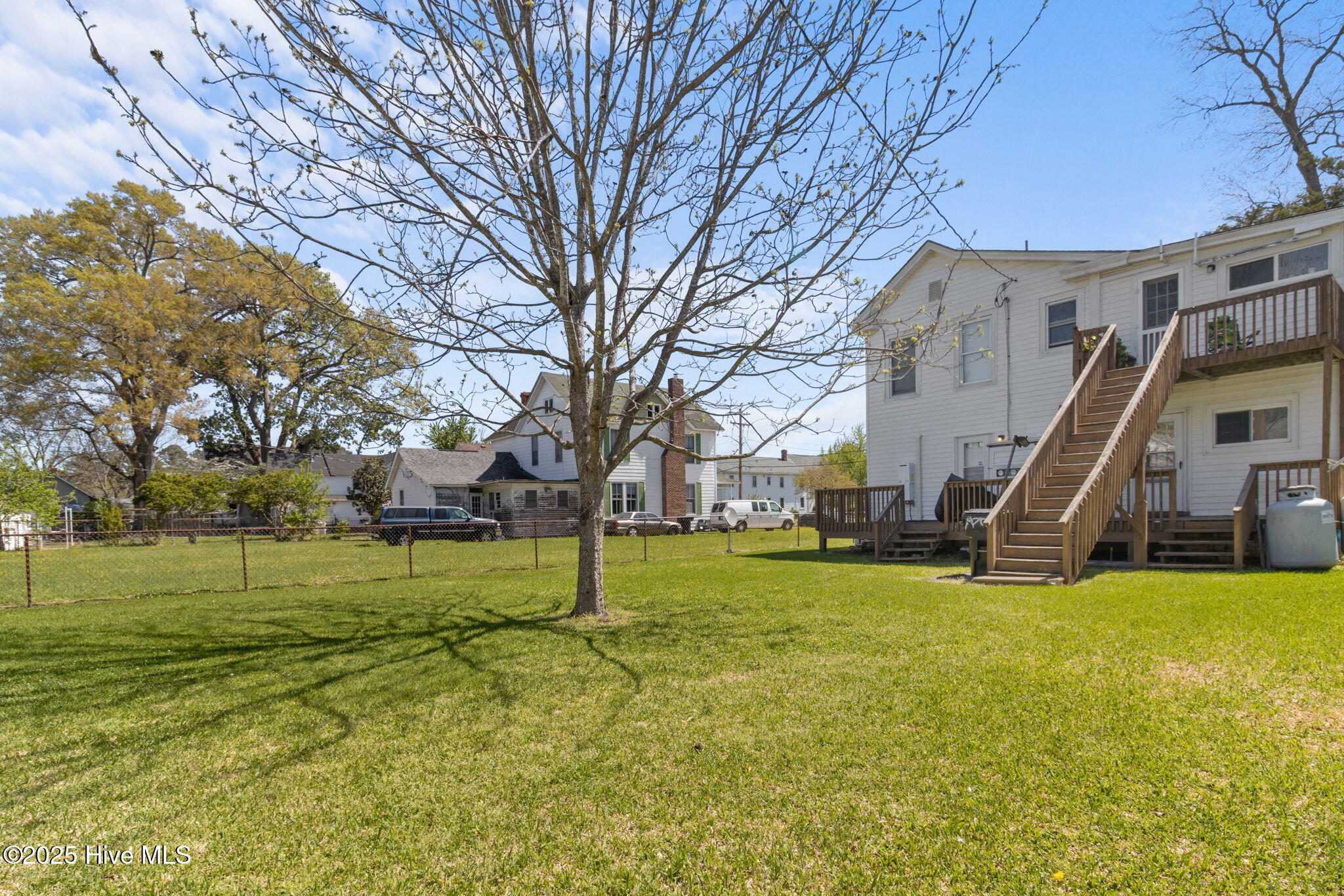 703 1st Street Property Photo 6