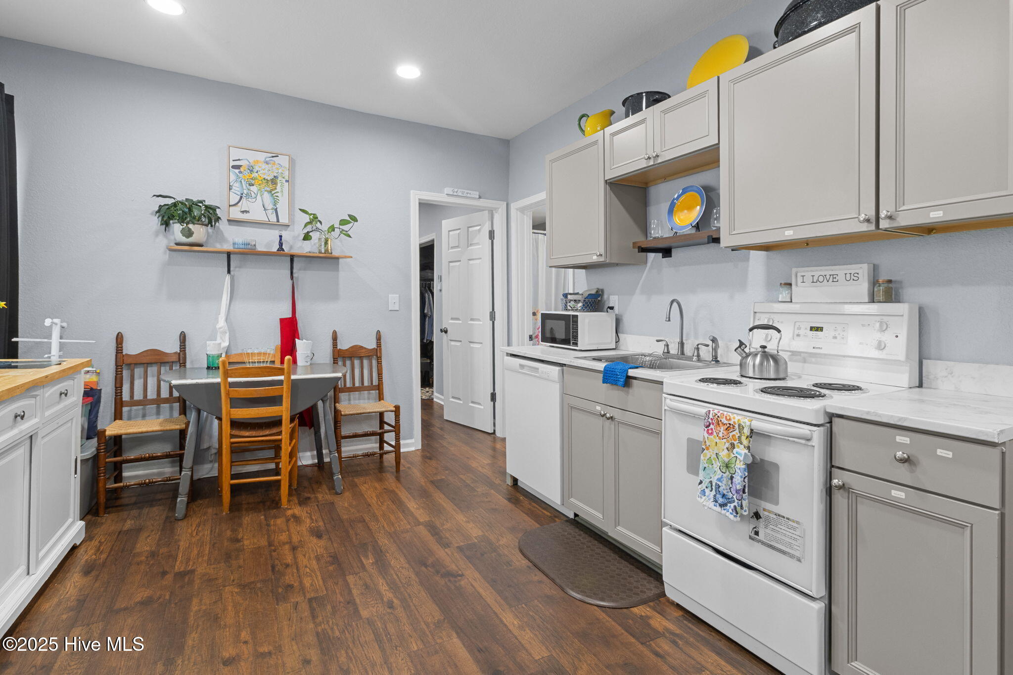 703 1st Street Property Photo 15