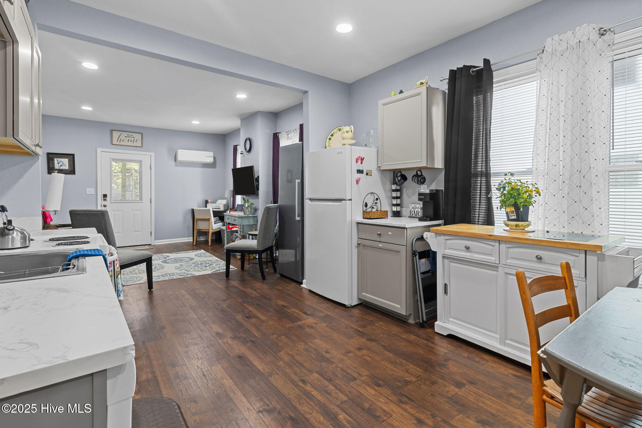 703 1st Street Property Photo 18