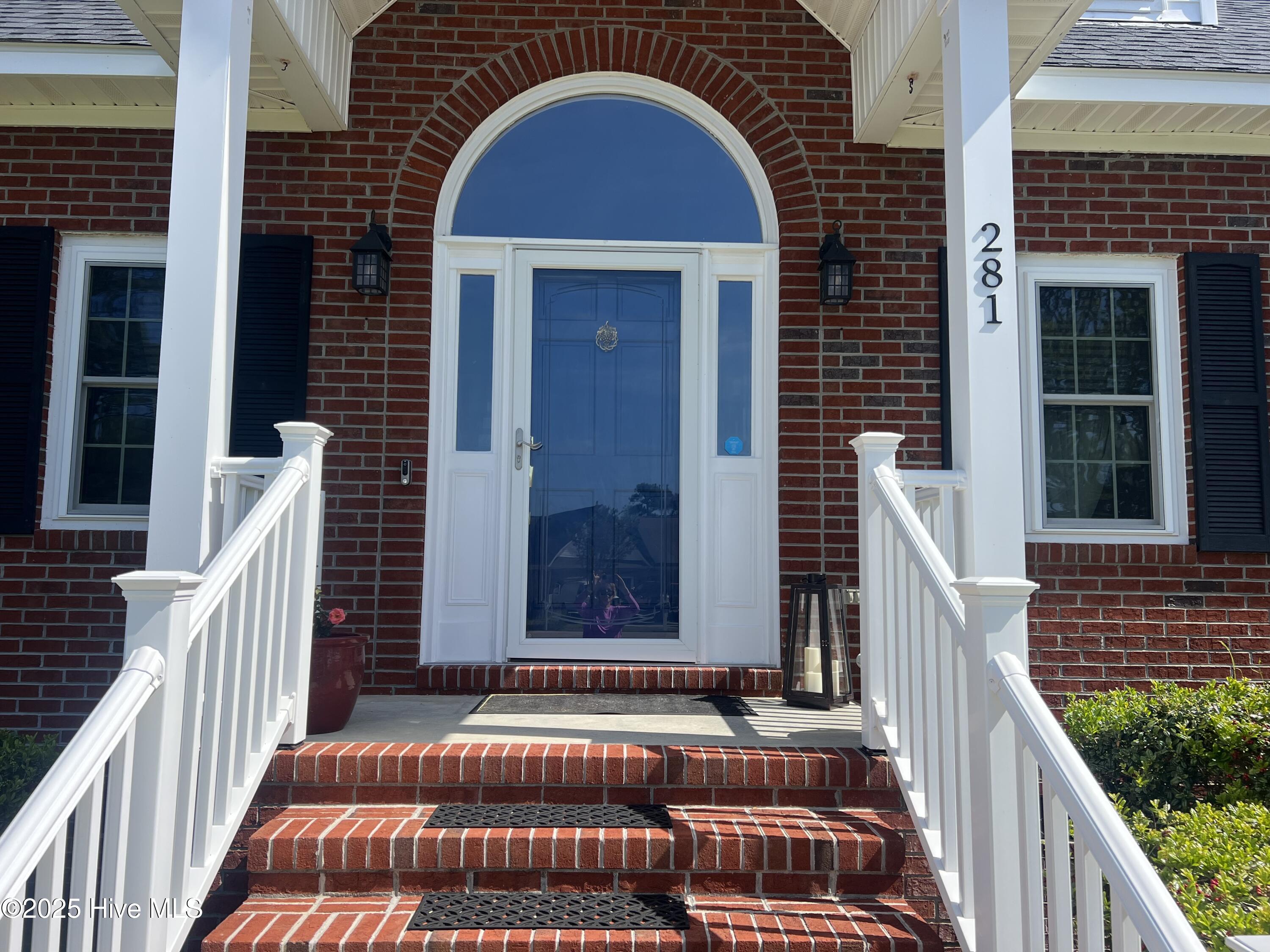 281 Bay Run Property Photo 7