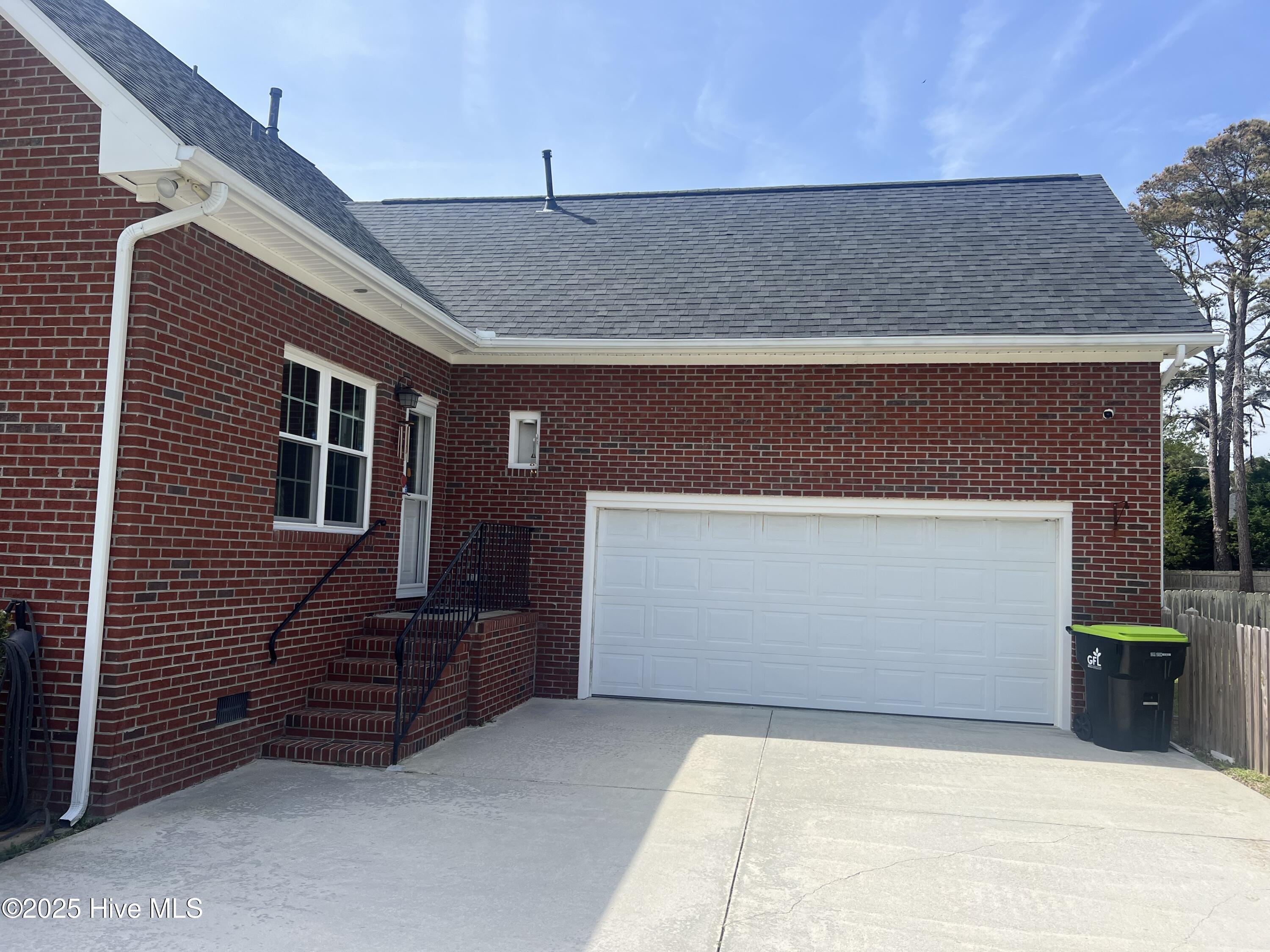 281 Bay Run Property Photo 27