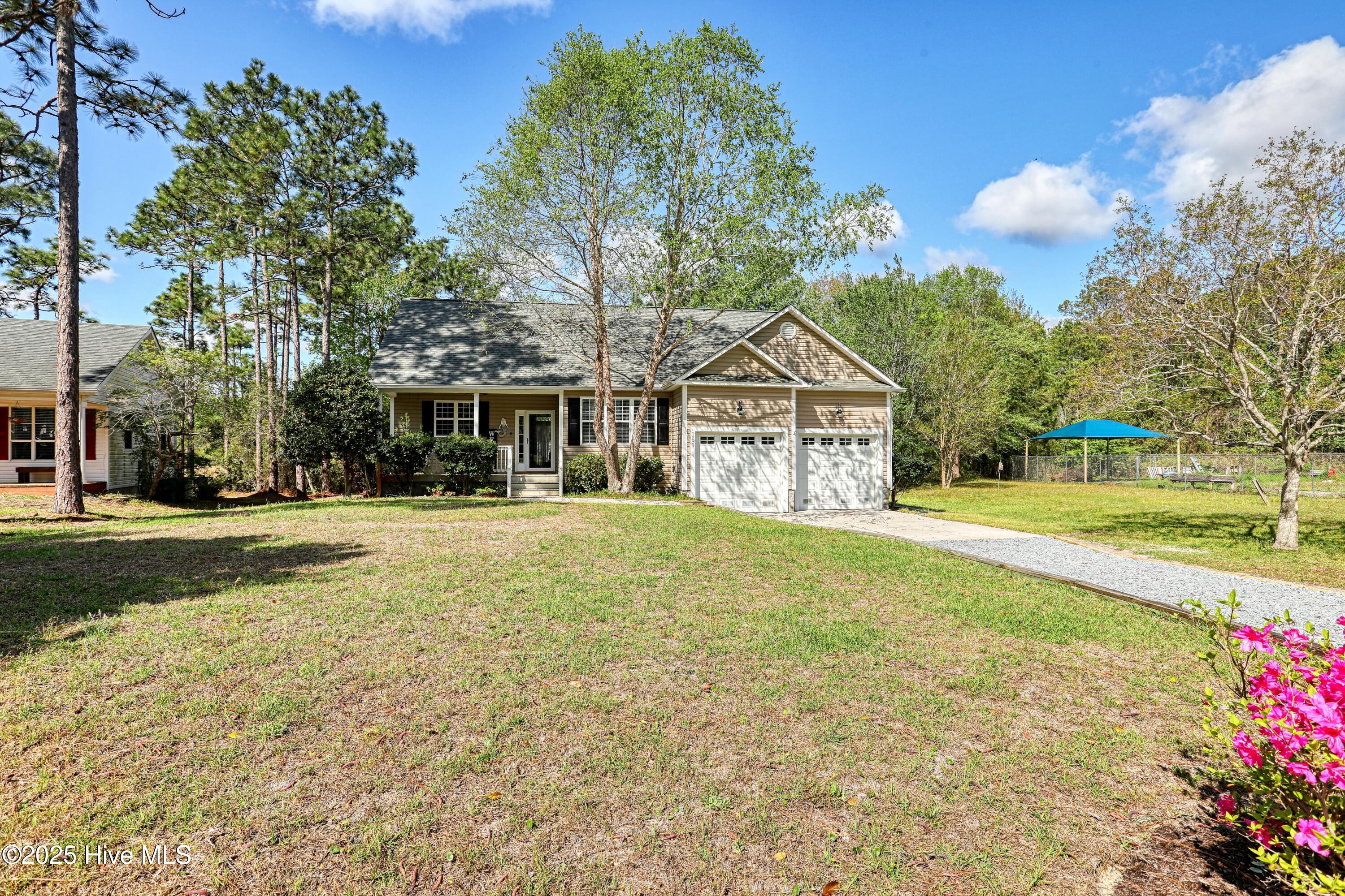 161 North Lake Drive Property Photo 1