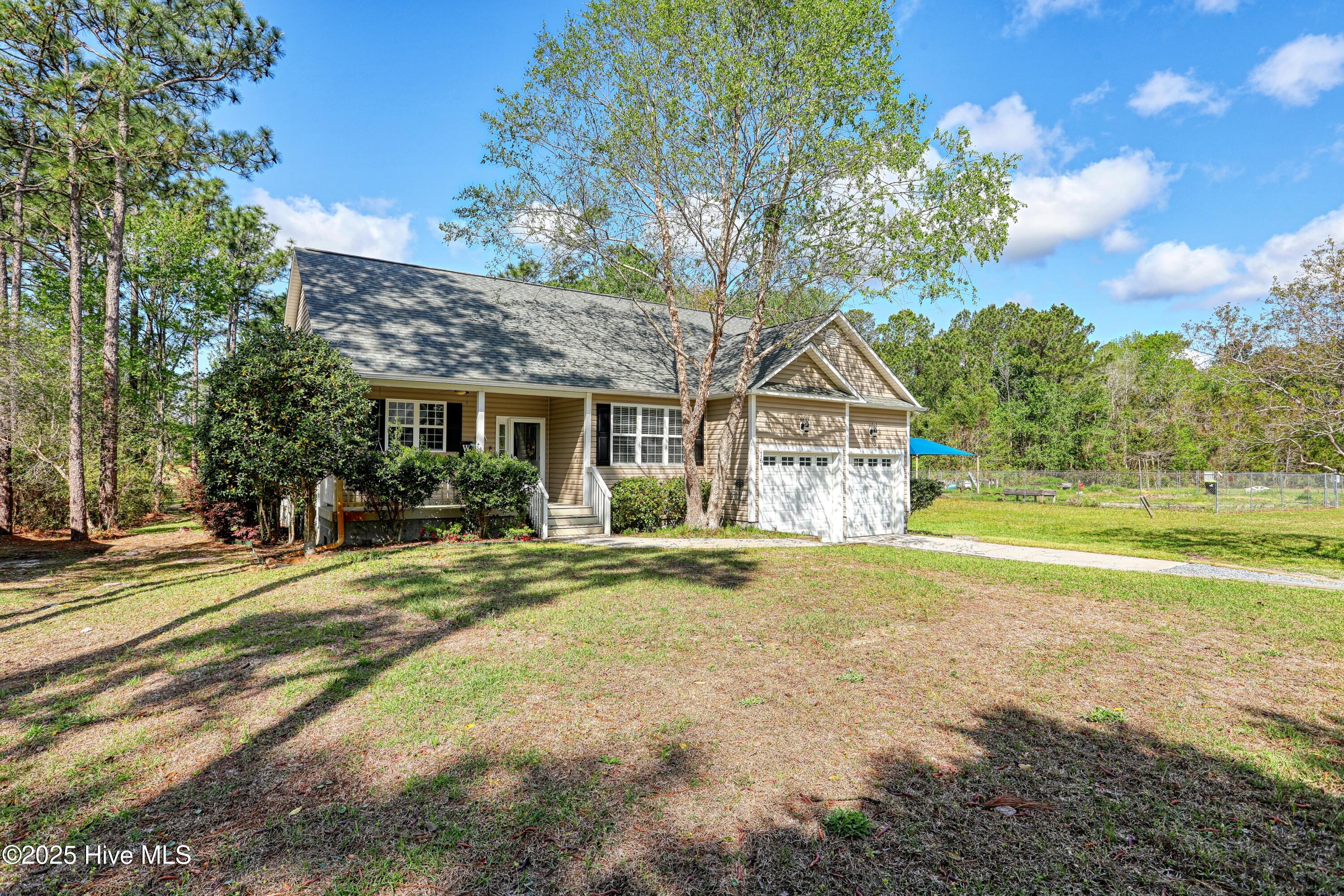 161 North Lake Drive Property Photo 3