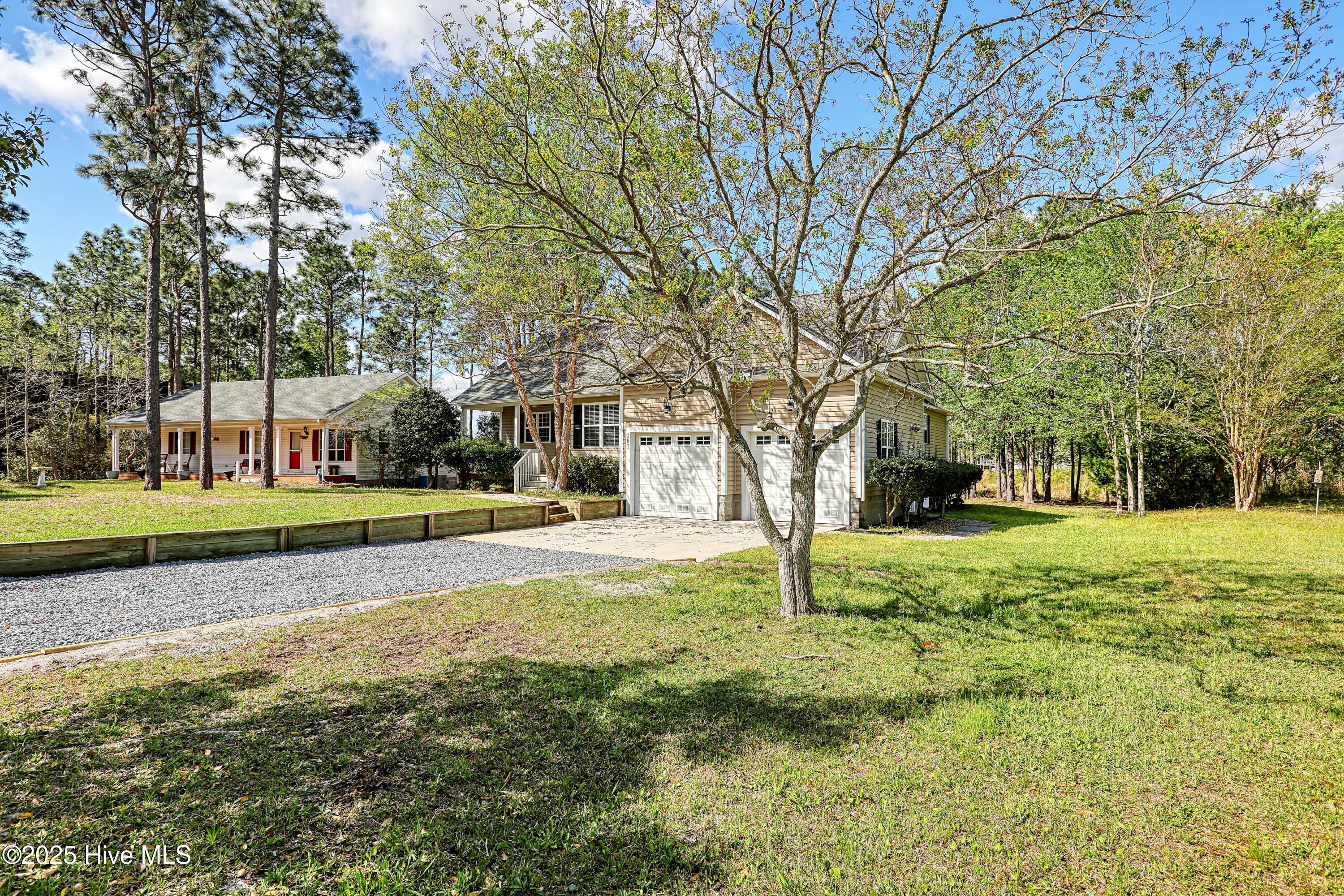 161 North Lake Drive Property Photo 35