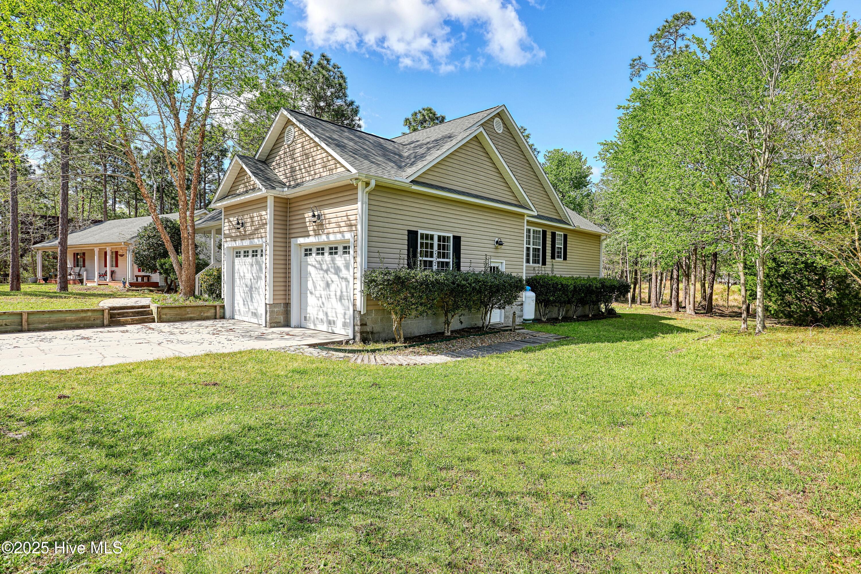 161 North Lake Drive Property Photo 35