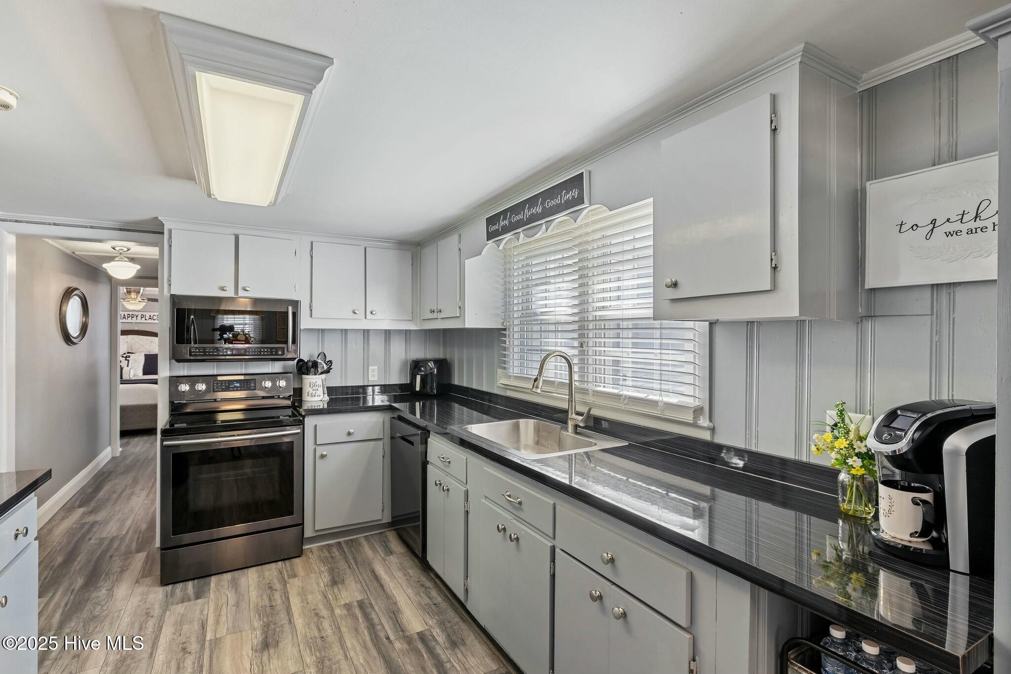 141 Westbrook Avenue Property Photo 10