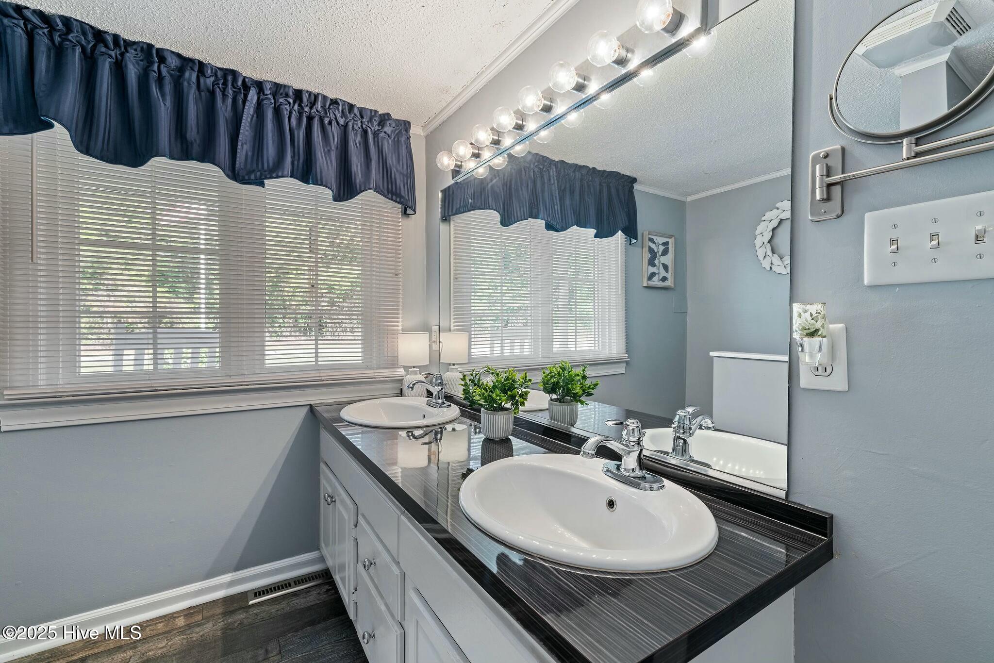 141 Westbrook Avenue Property Photo 13
