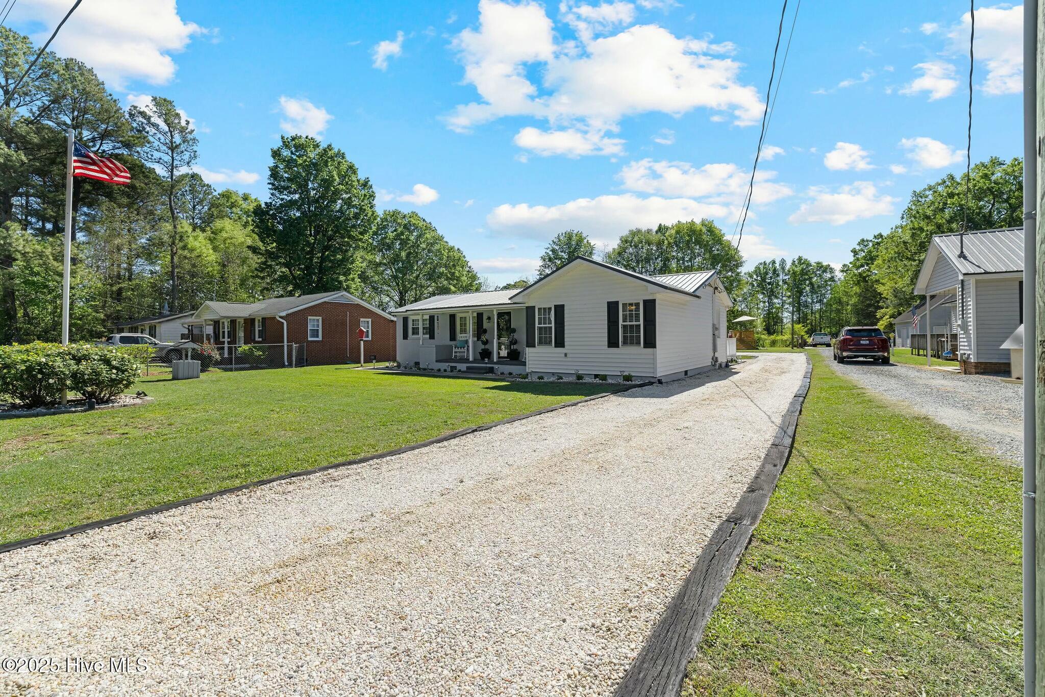 141 Westbrook Avenue Property Photo 24