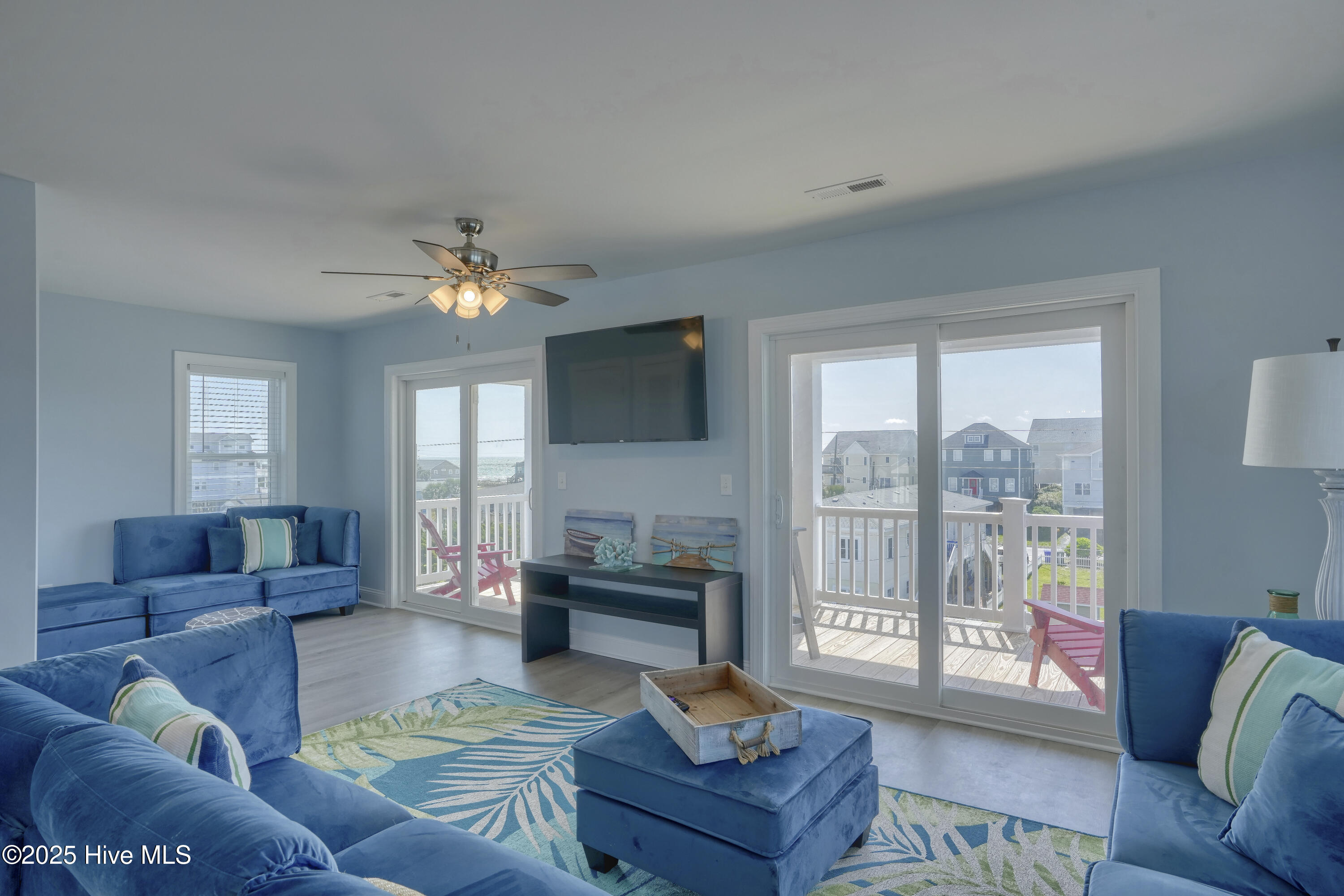 513 N Topsail Drive Property Photo 13